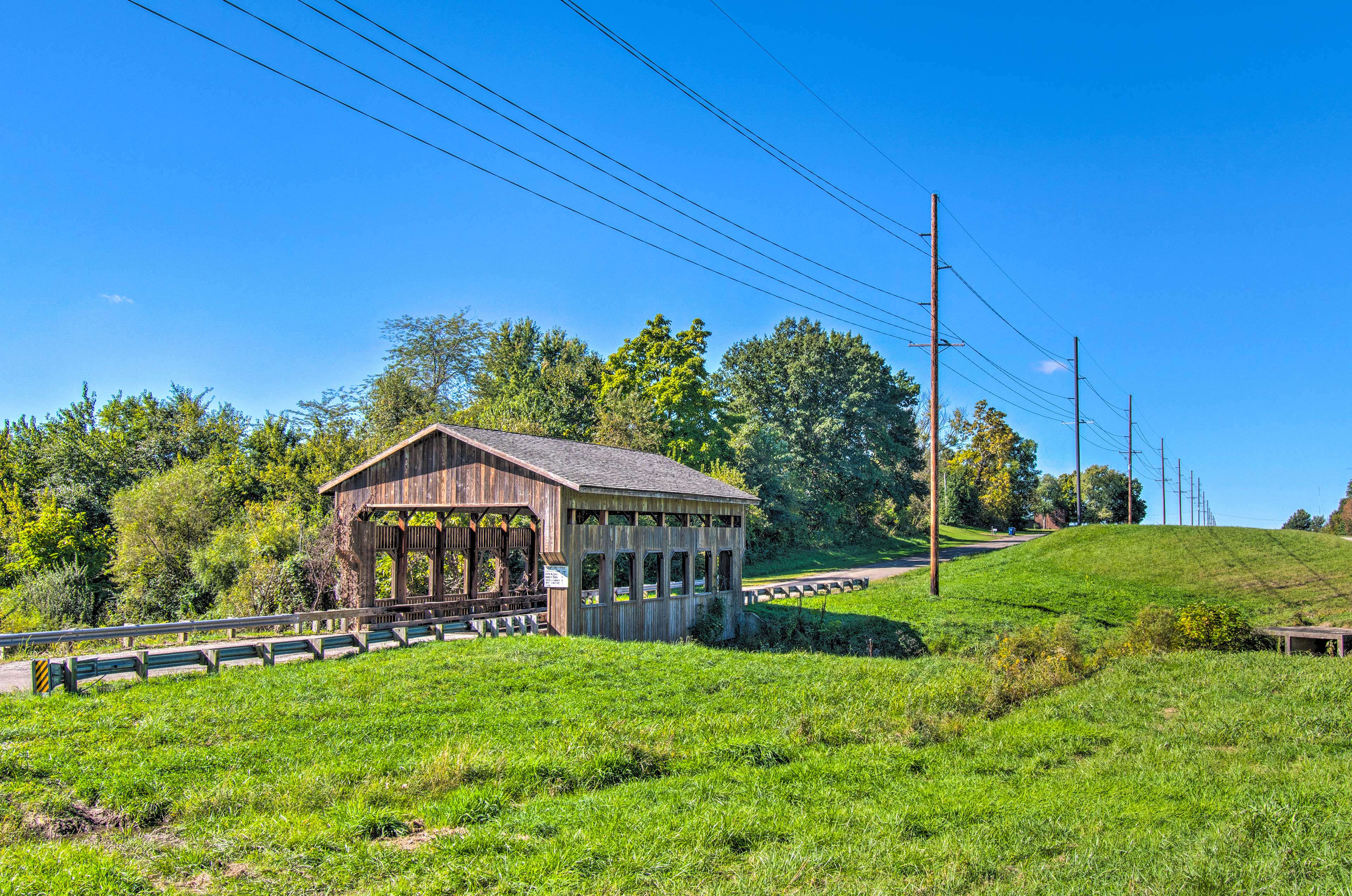 Beautifully Restored Farmhouse in Marshall!