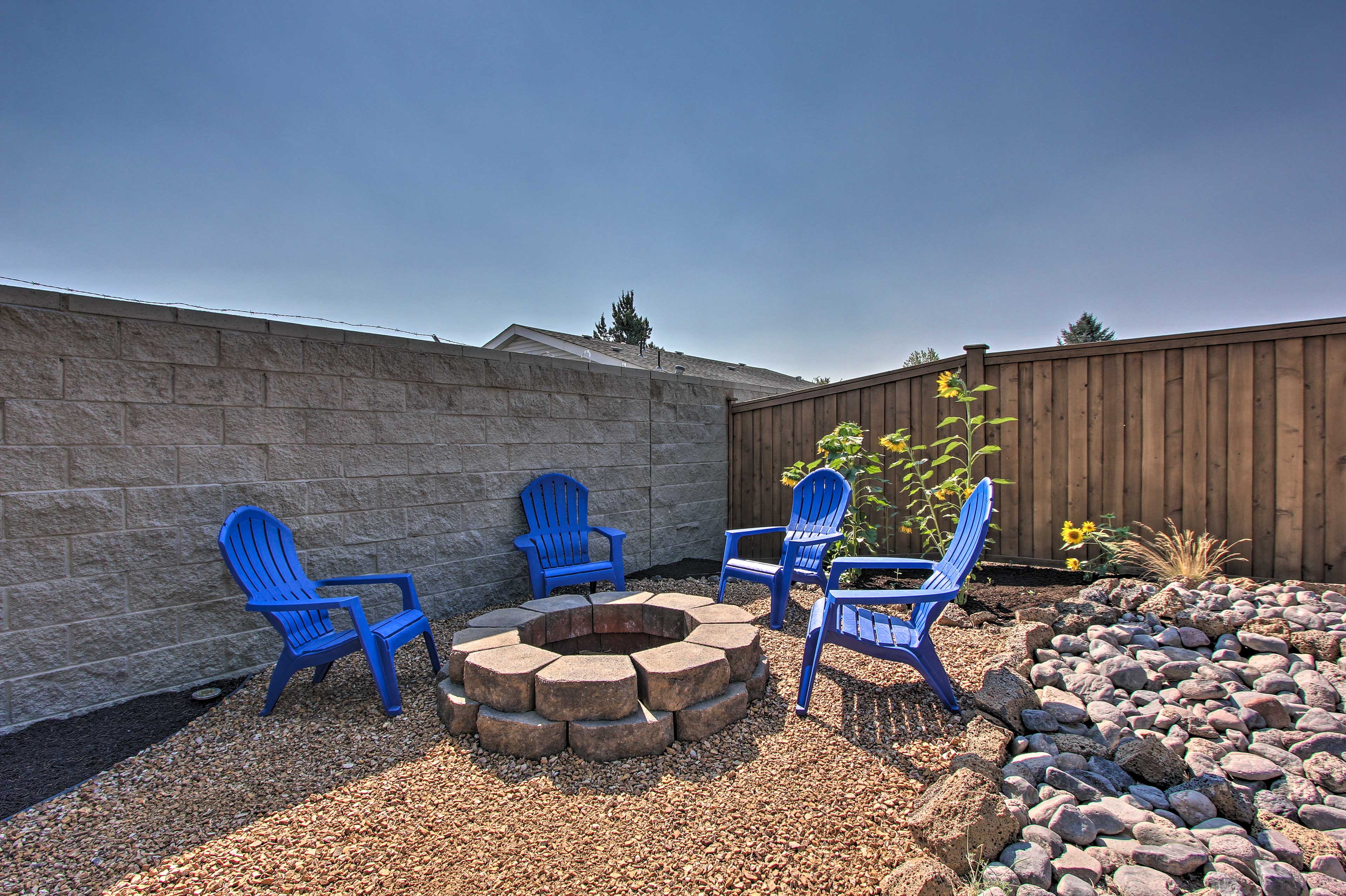 Property Image 2 - Bend Home w/ Patio + Fire Pits < 3 Mi to Dtwn