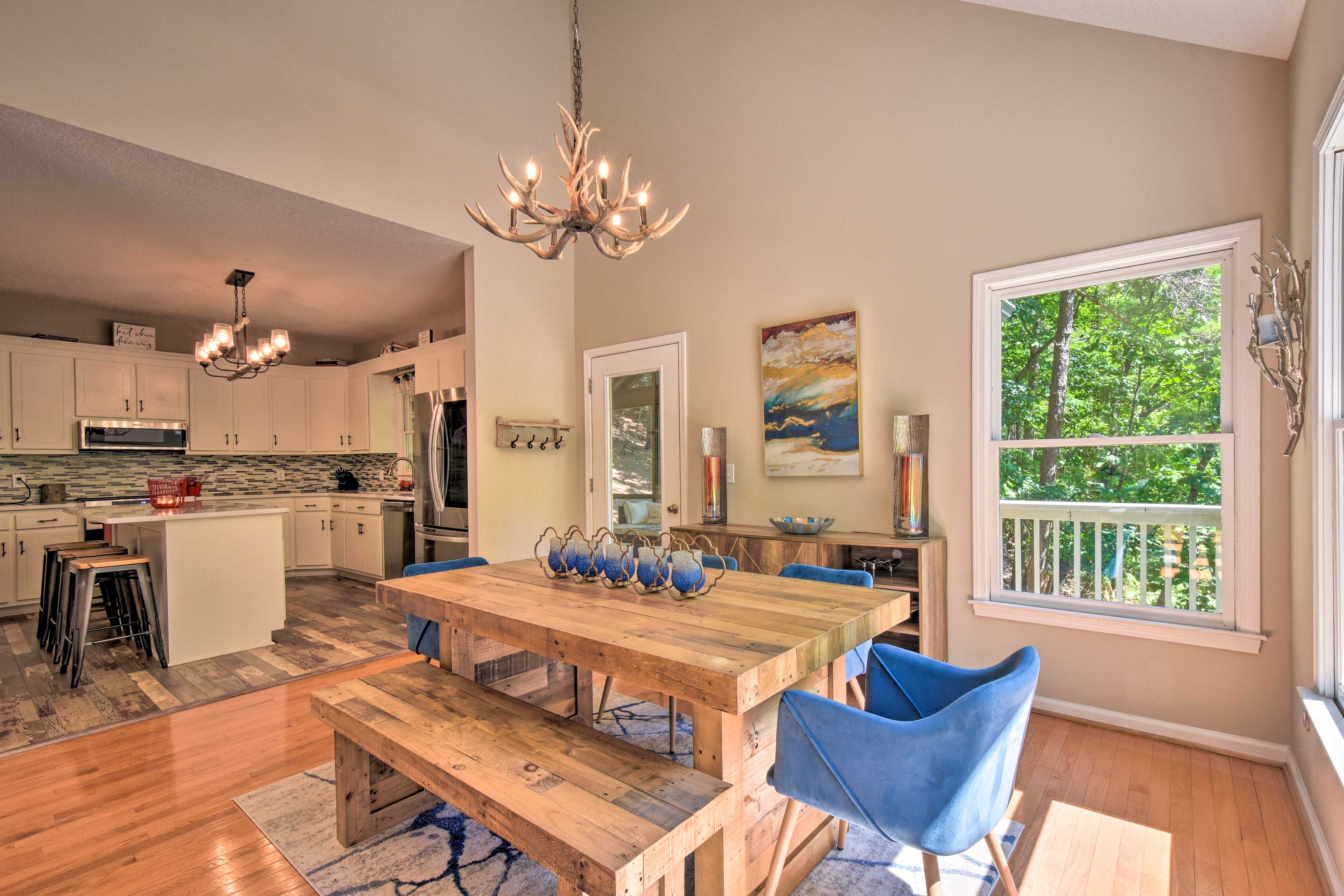 Big Canoe Getaway w/ Movie Theater & Hot Tub Home Rental in Dawsonville