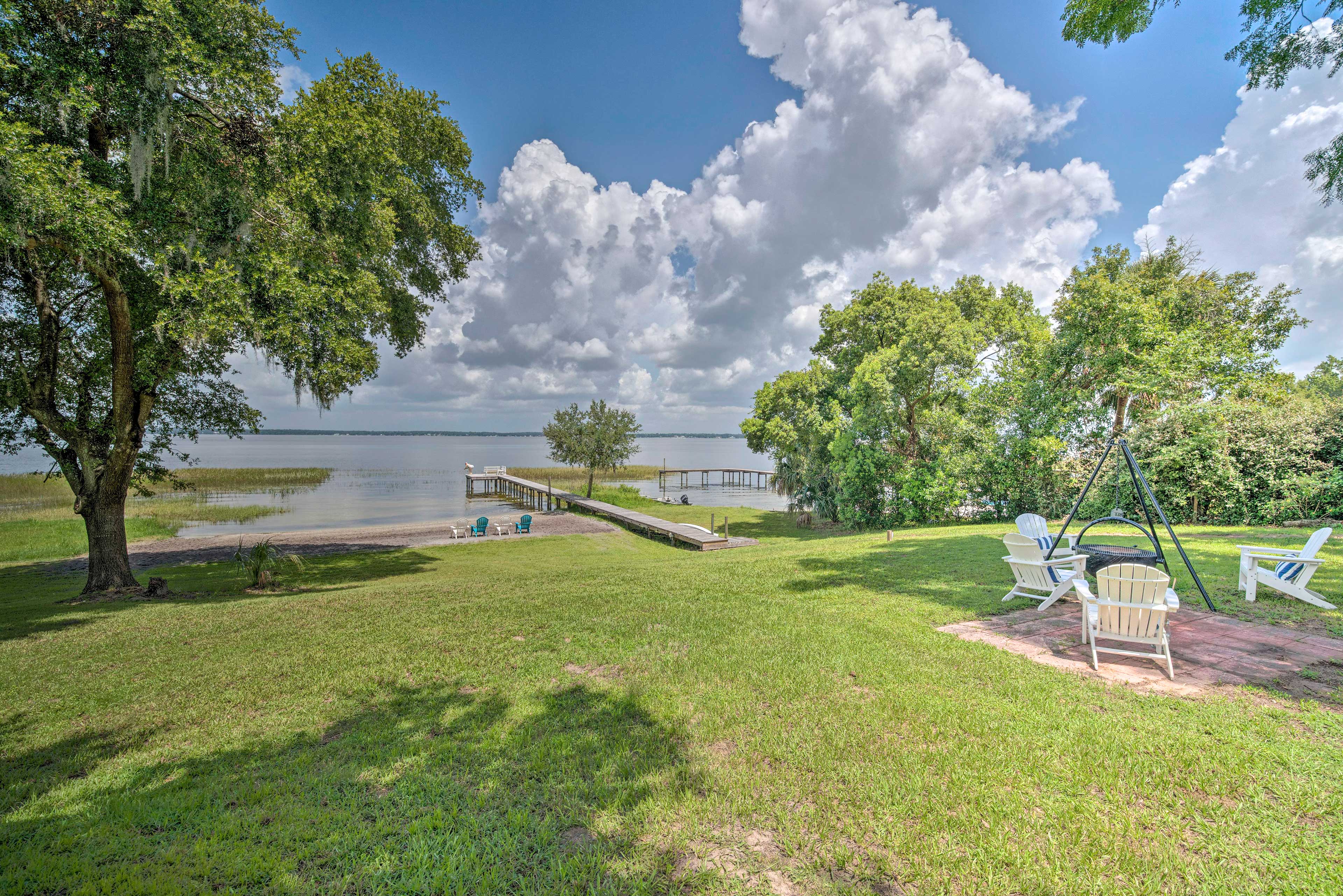 Property Image 1 - Lake Weir Escape w/ Amazing Sunsets!