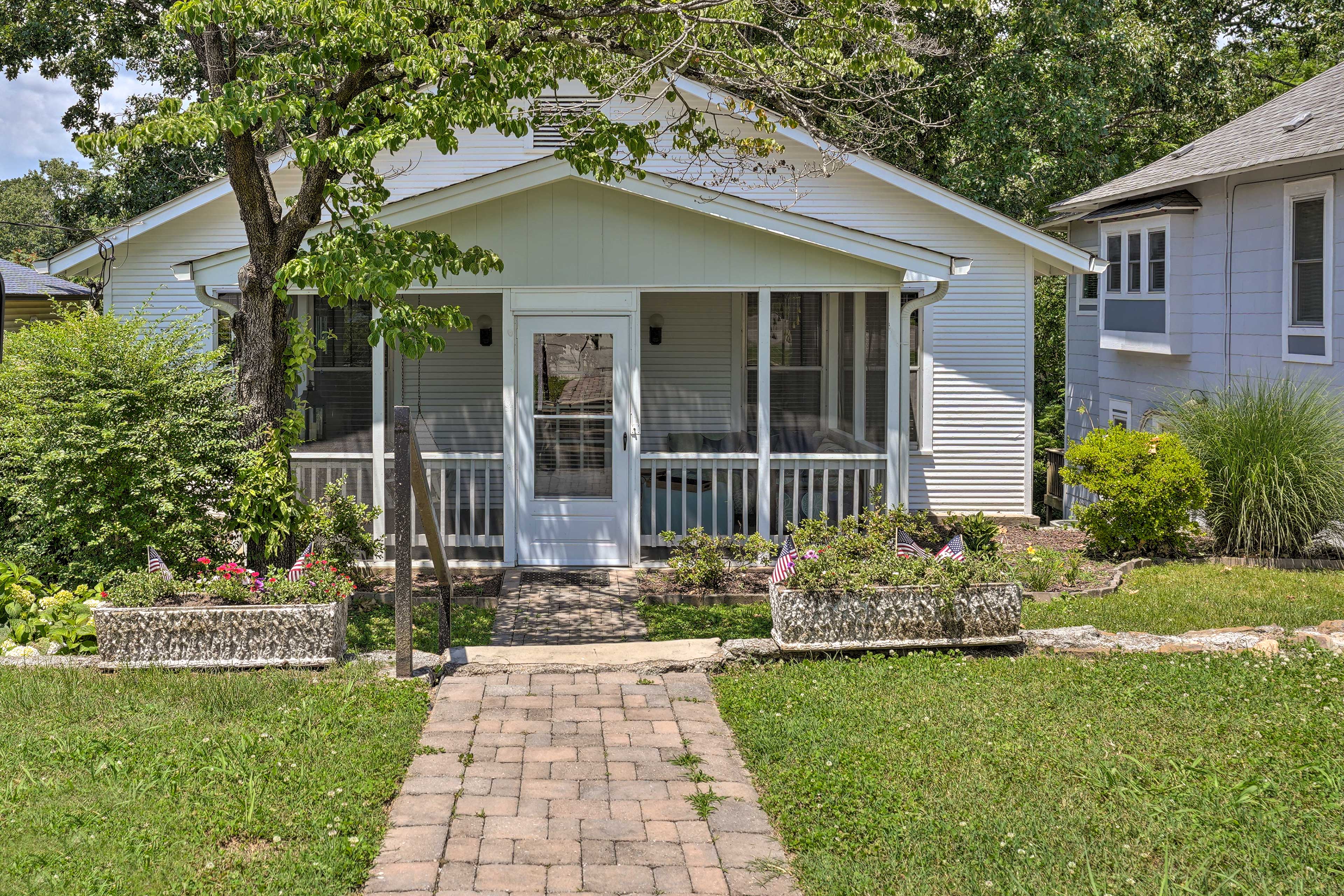 'Carousel Cottage:' North Chattanooga Home!