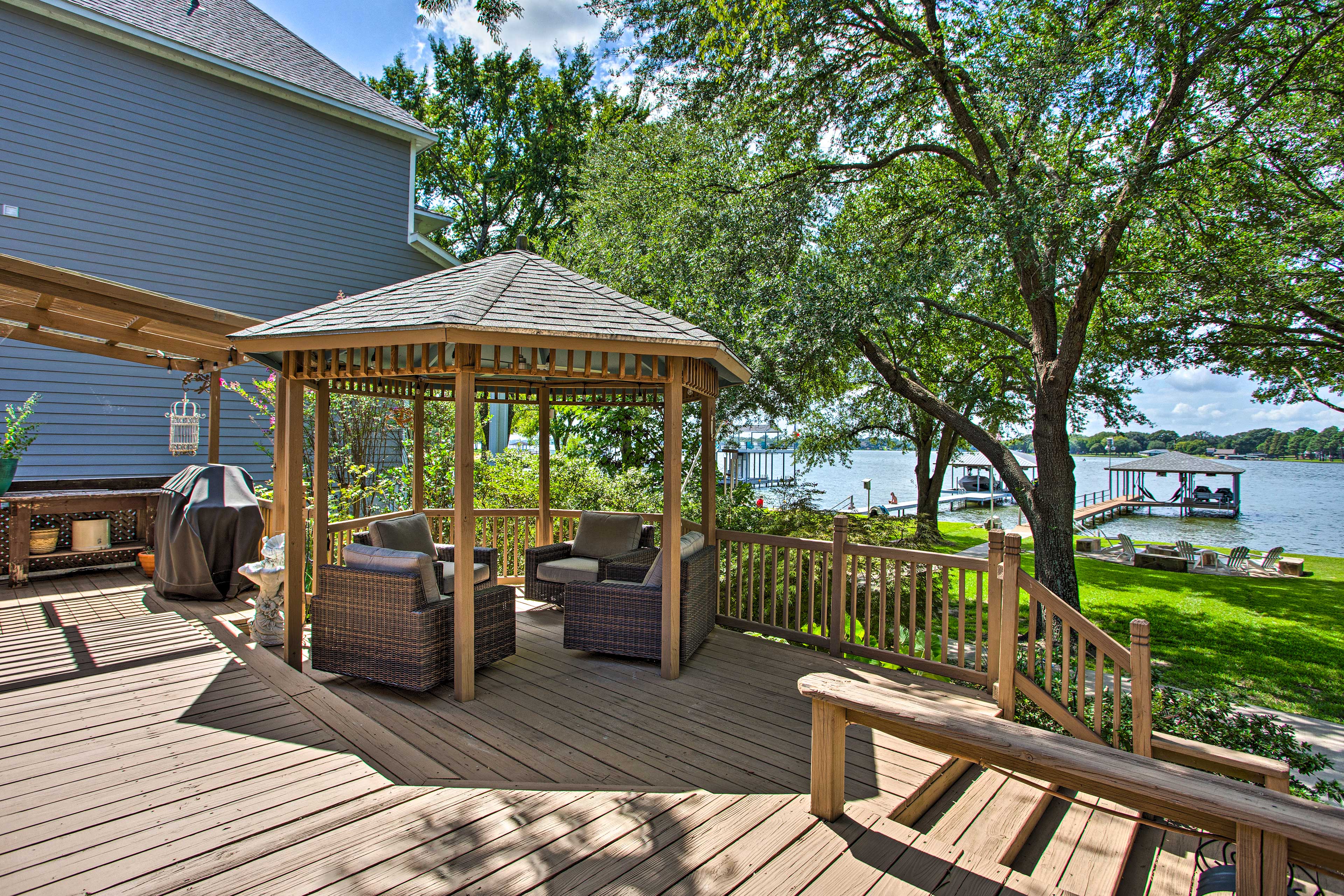 Property Image 2 - Remodeled Cedar Creek Lake Retreat w/ Fire Pit!