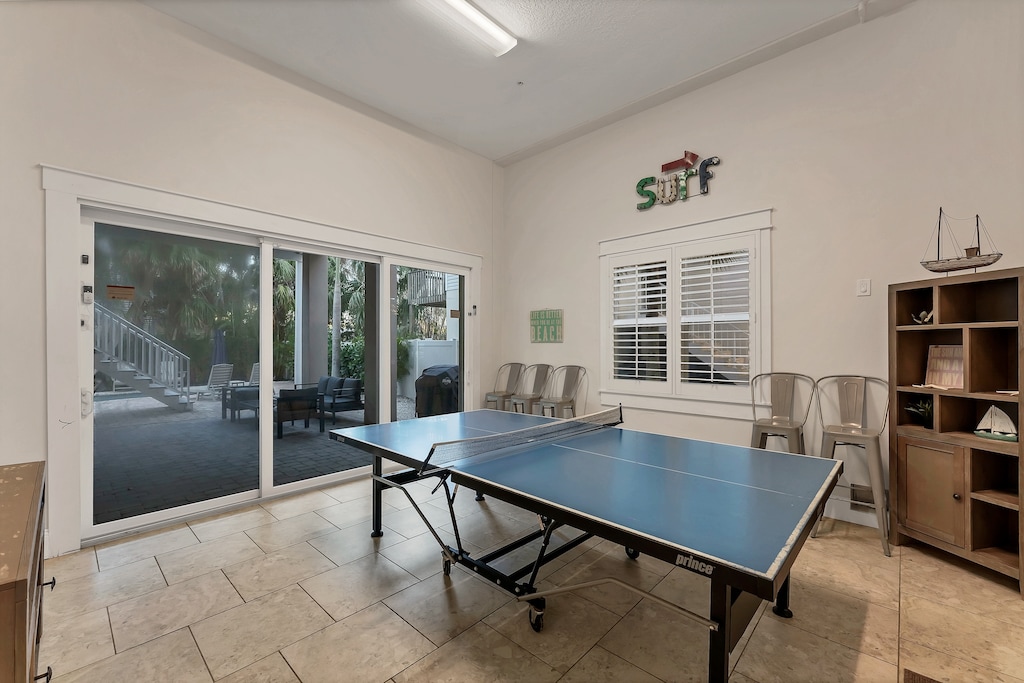 Recreation Area - Ping-pong table