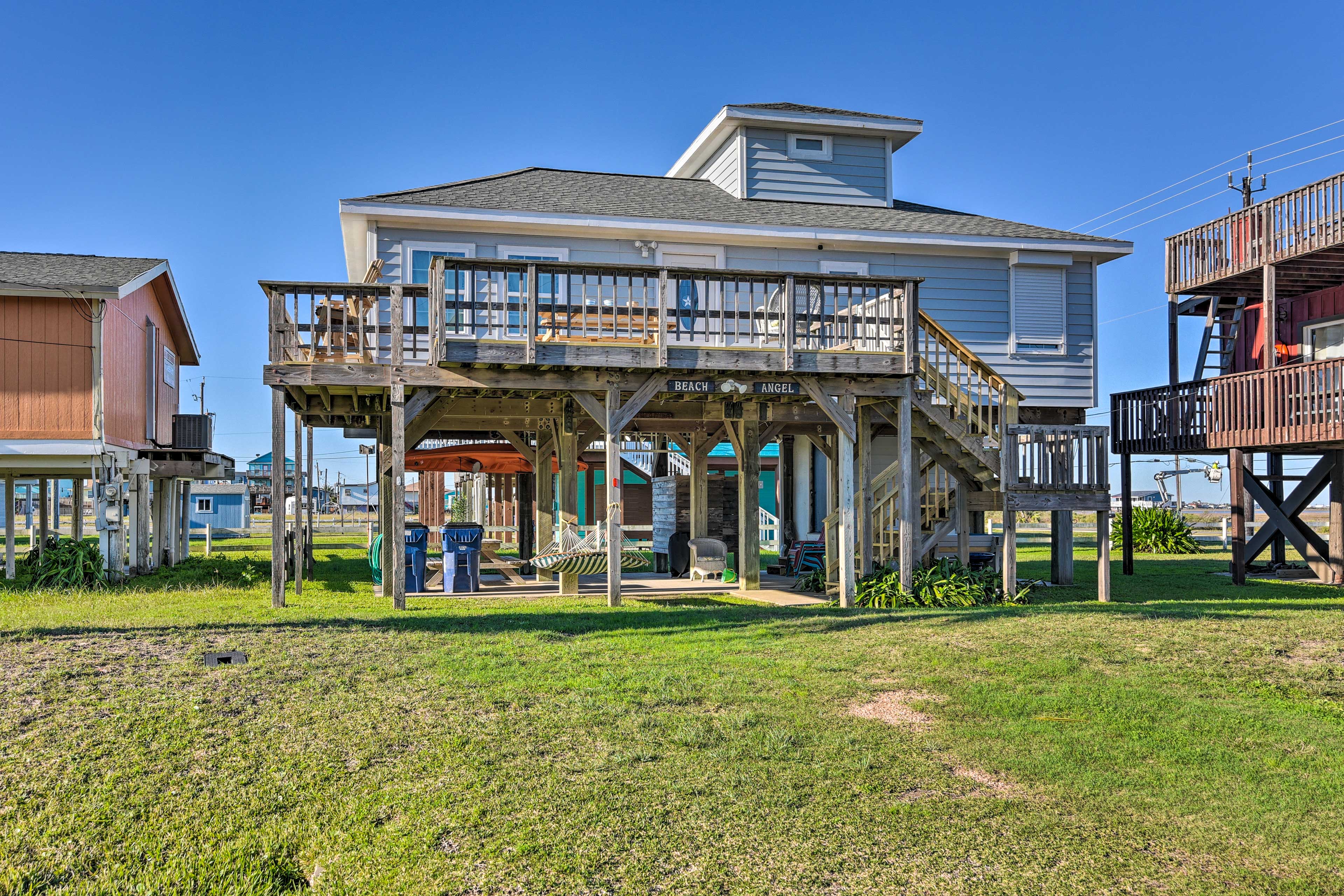 Property Image 2 - Colorful Texas Coast House w/ Beach Access!