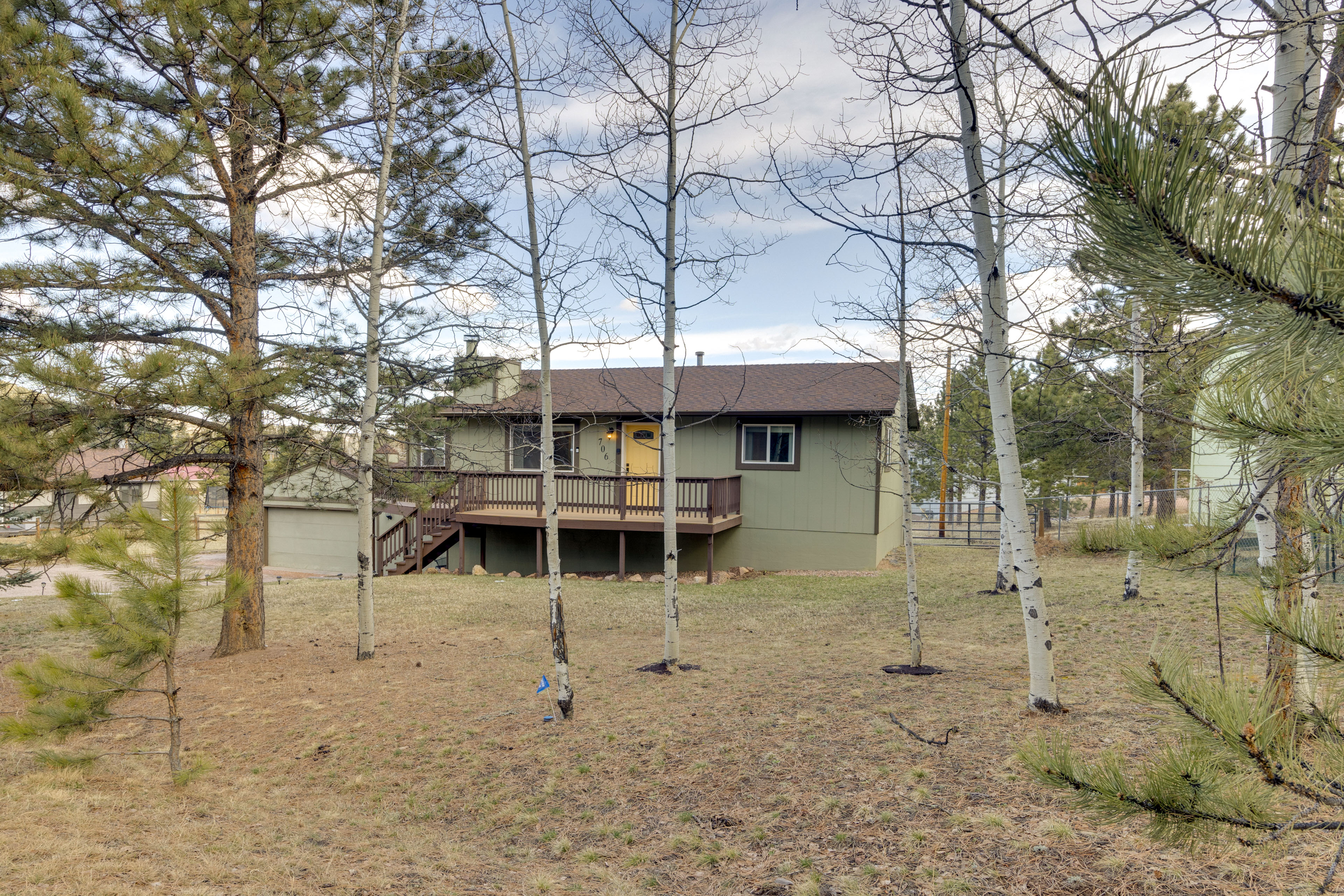 Comforting Woodland Park Home w/ Fire Pit!