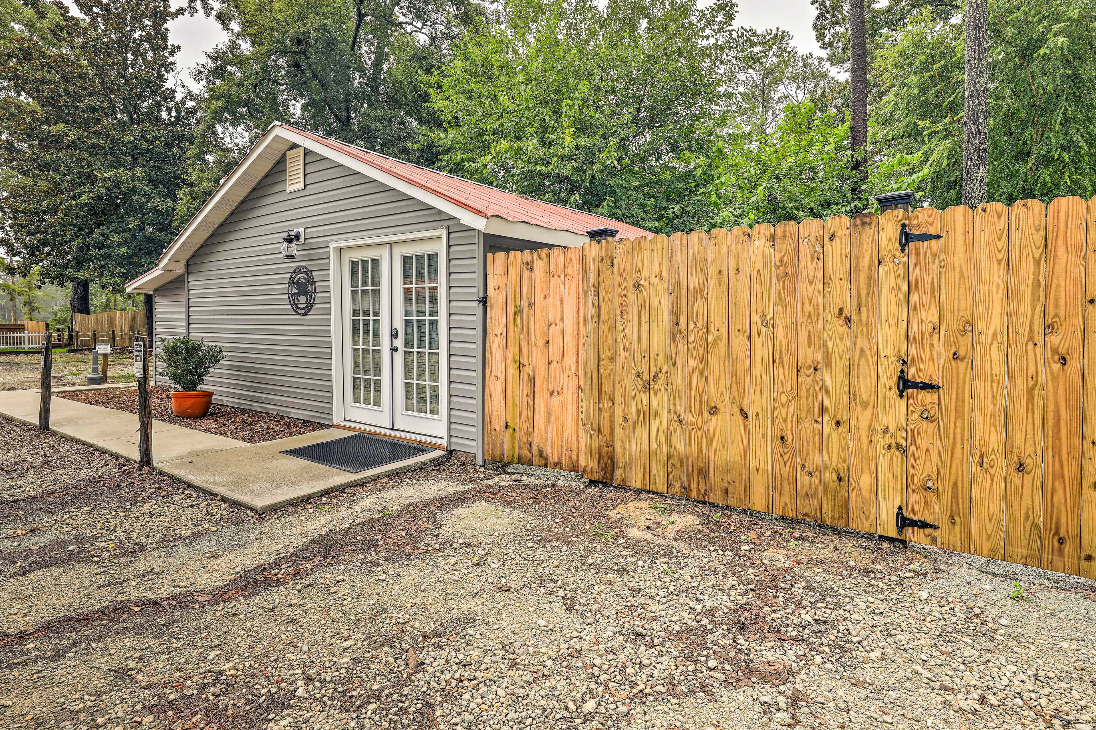 Property Image 2 - Cottage with Patio & Shared Waterfront Perks!