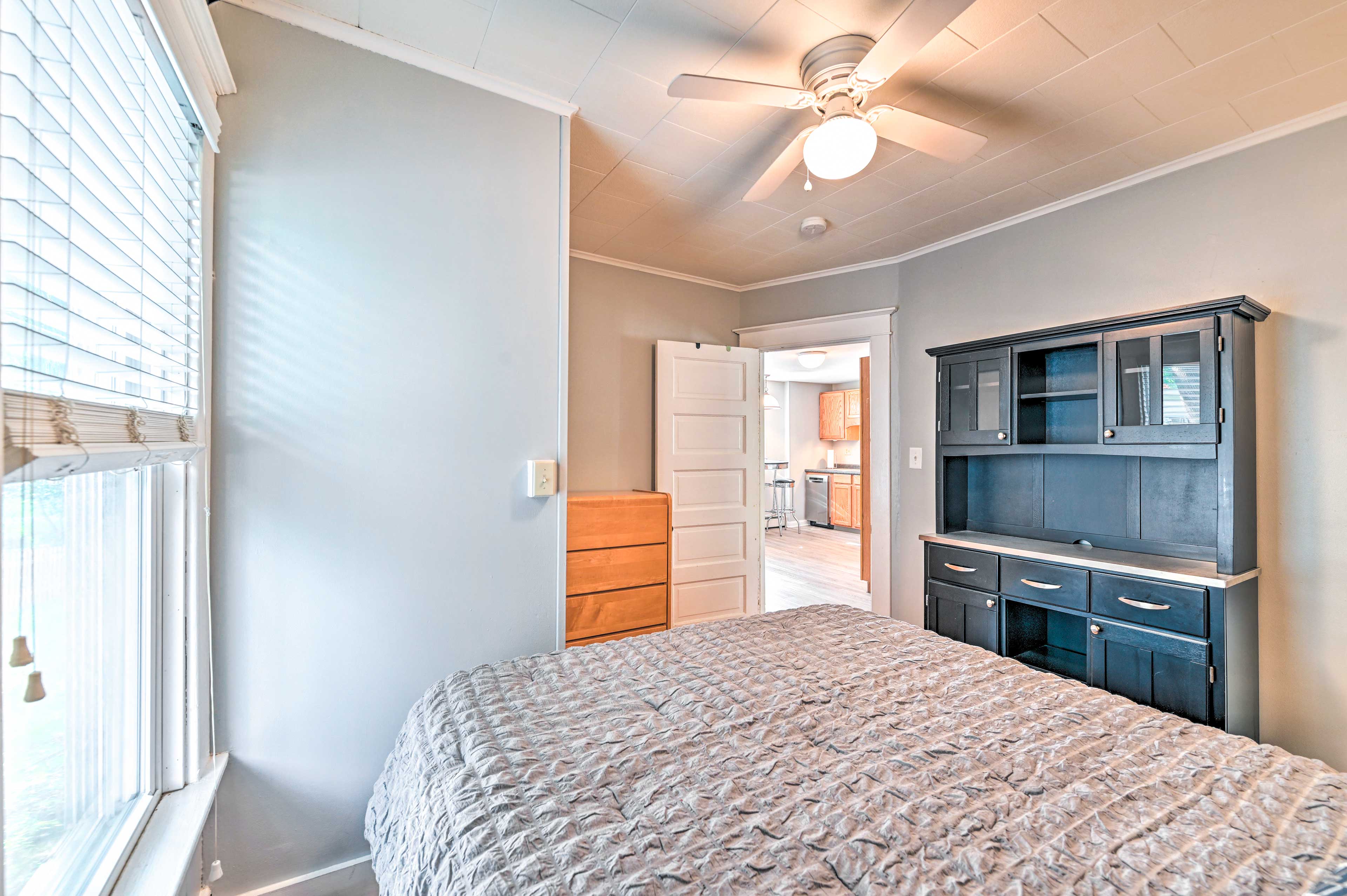 Cozy + Walkable Delmar Getaway w/ Fire Pit!