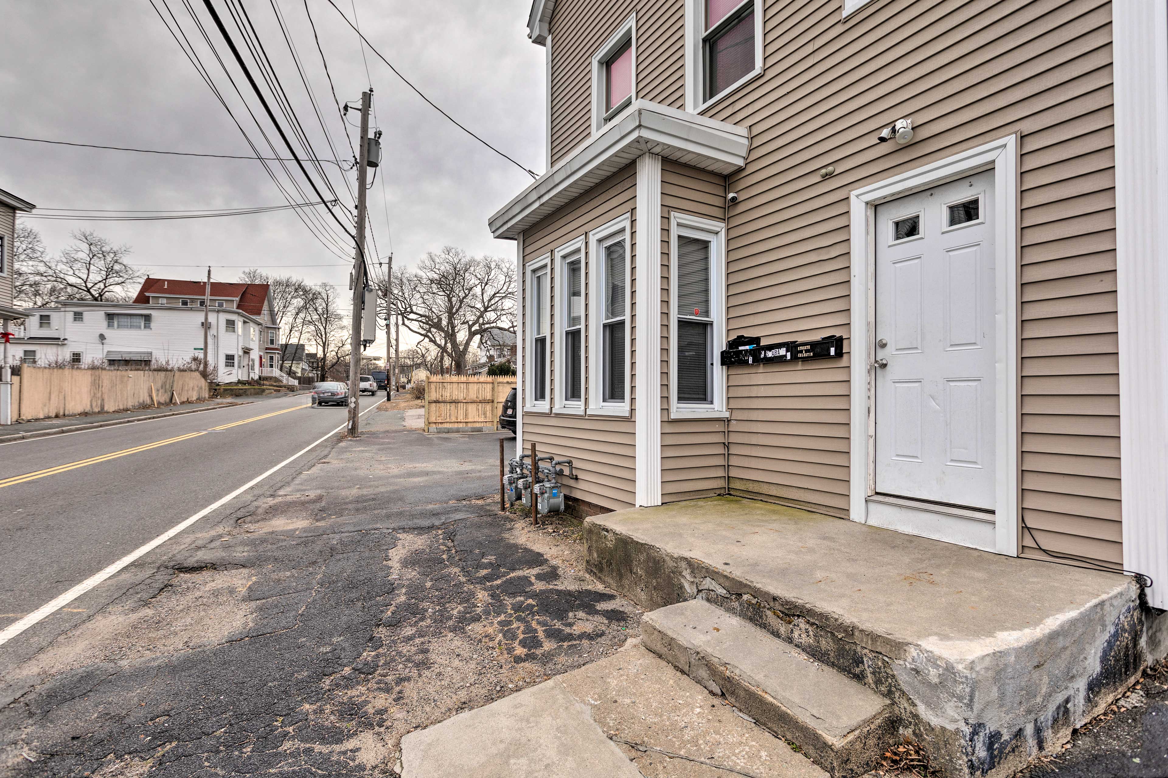 Property Image 2 - Cozy Third-Story Apartment in Dtwn Brockton!