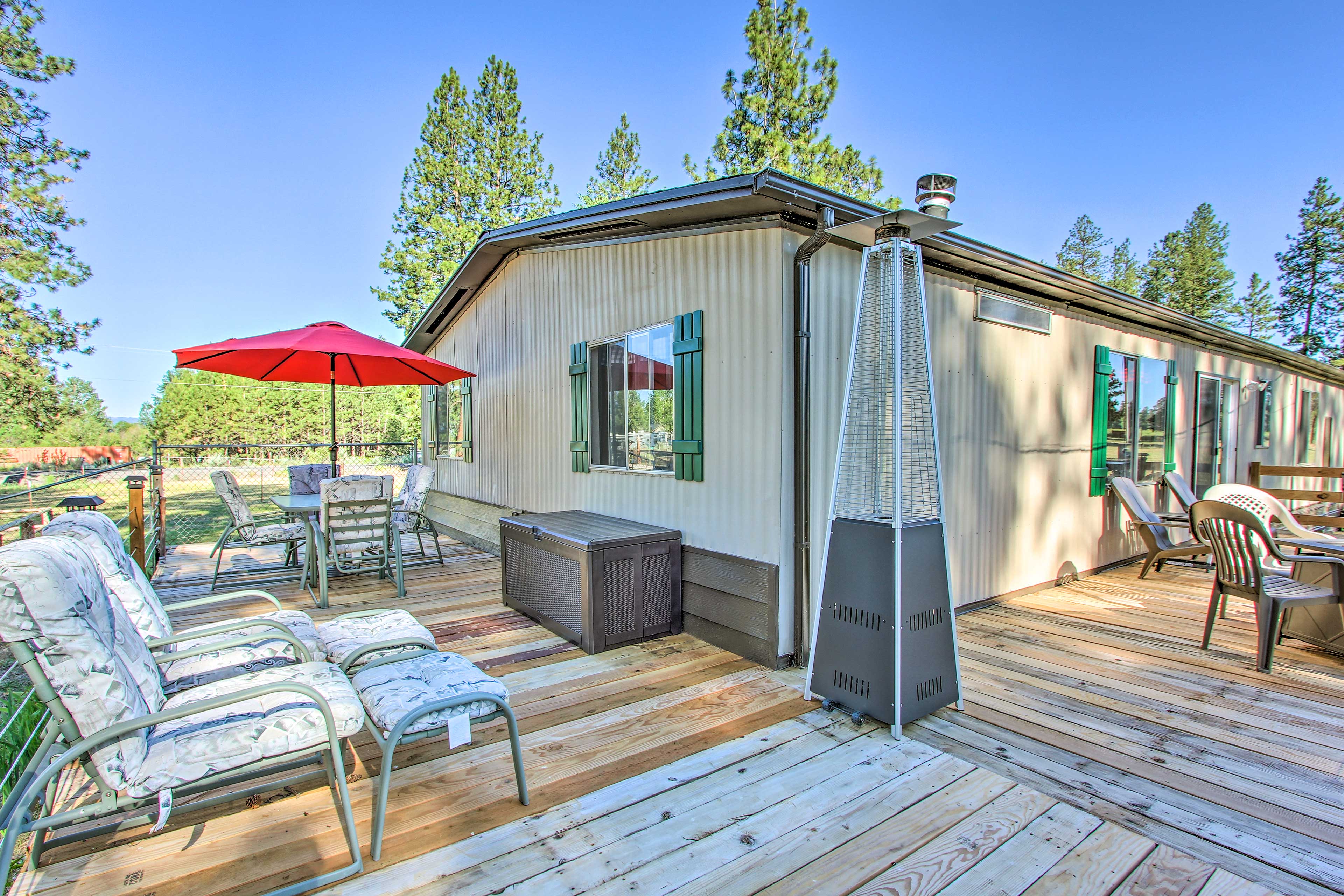 Property Image 1 - Cozy Chiloquin Retreat < 30 Mi to Crater Lake!