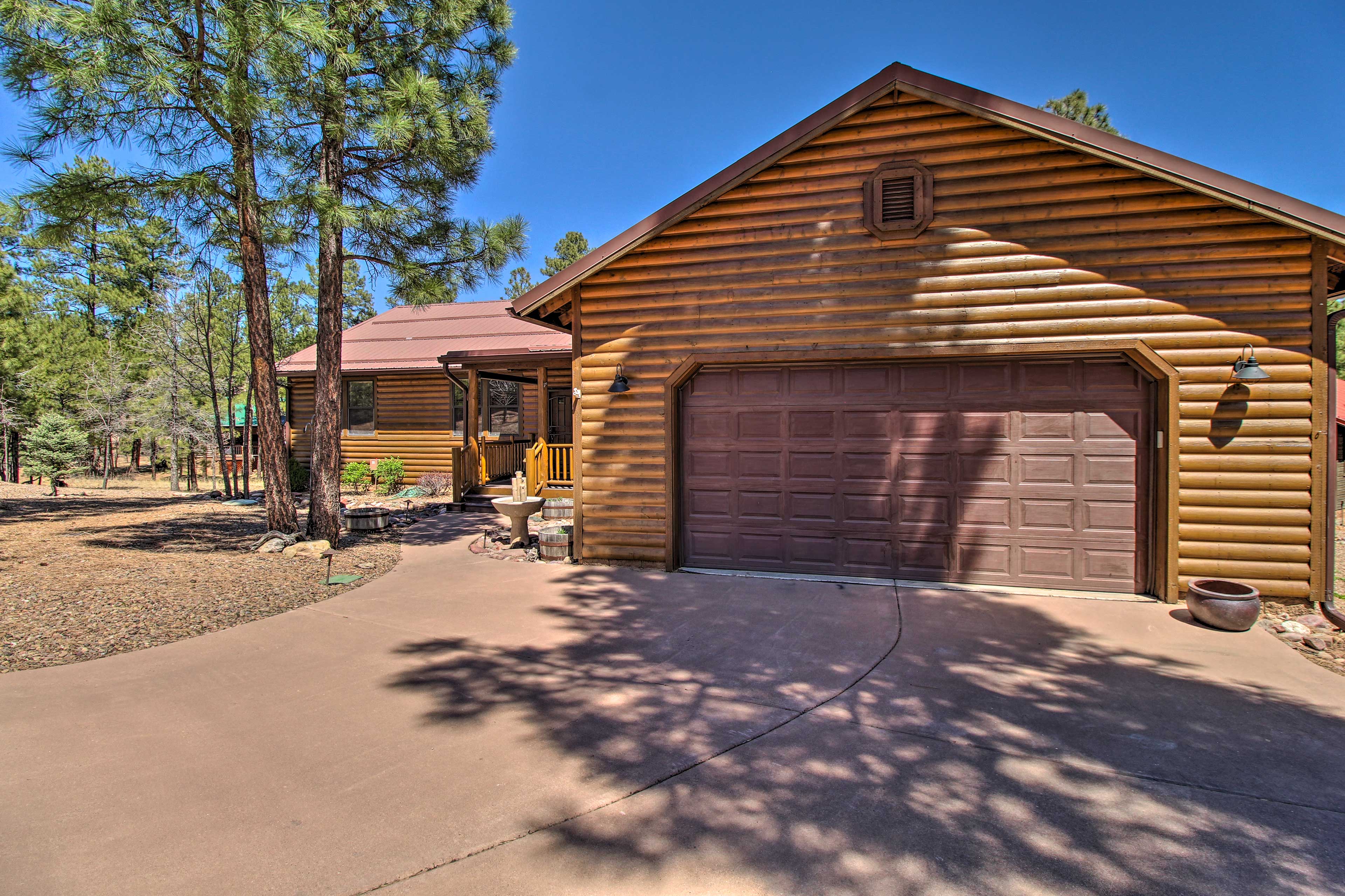 Property Image 2 - Cozy Torreon Cabin Close to Golfing & Hiking!