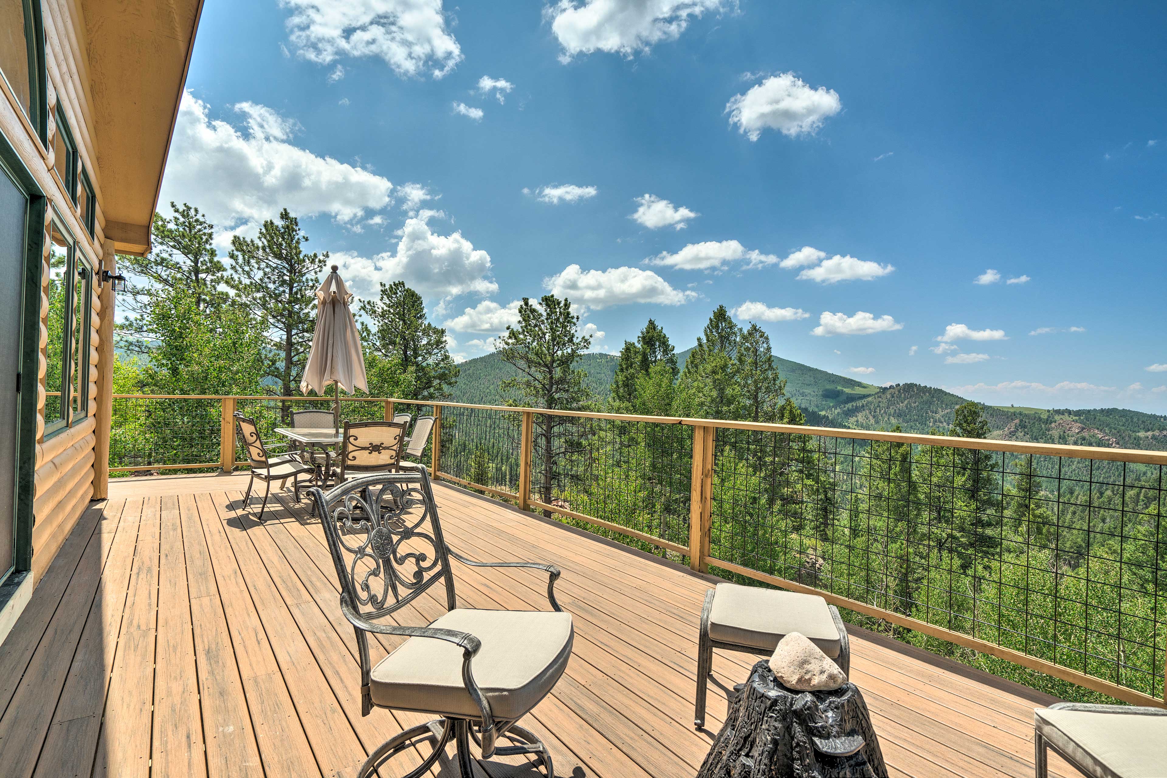 Property Image 2 - Cripple Creek Mtn Getaway w/ Panoramic Views