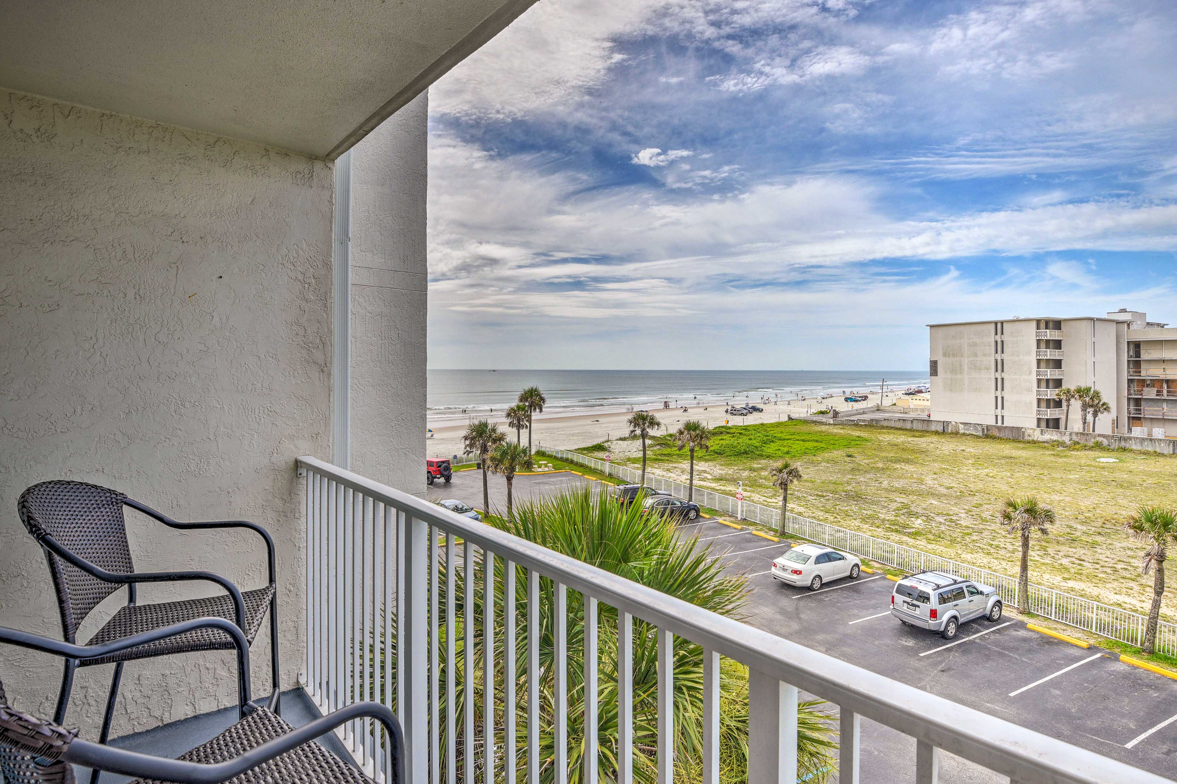 Property Image 2 - Daytona Beach Condo w/ Ocean-View Balcony!