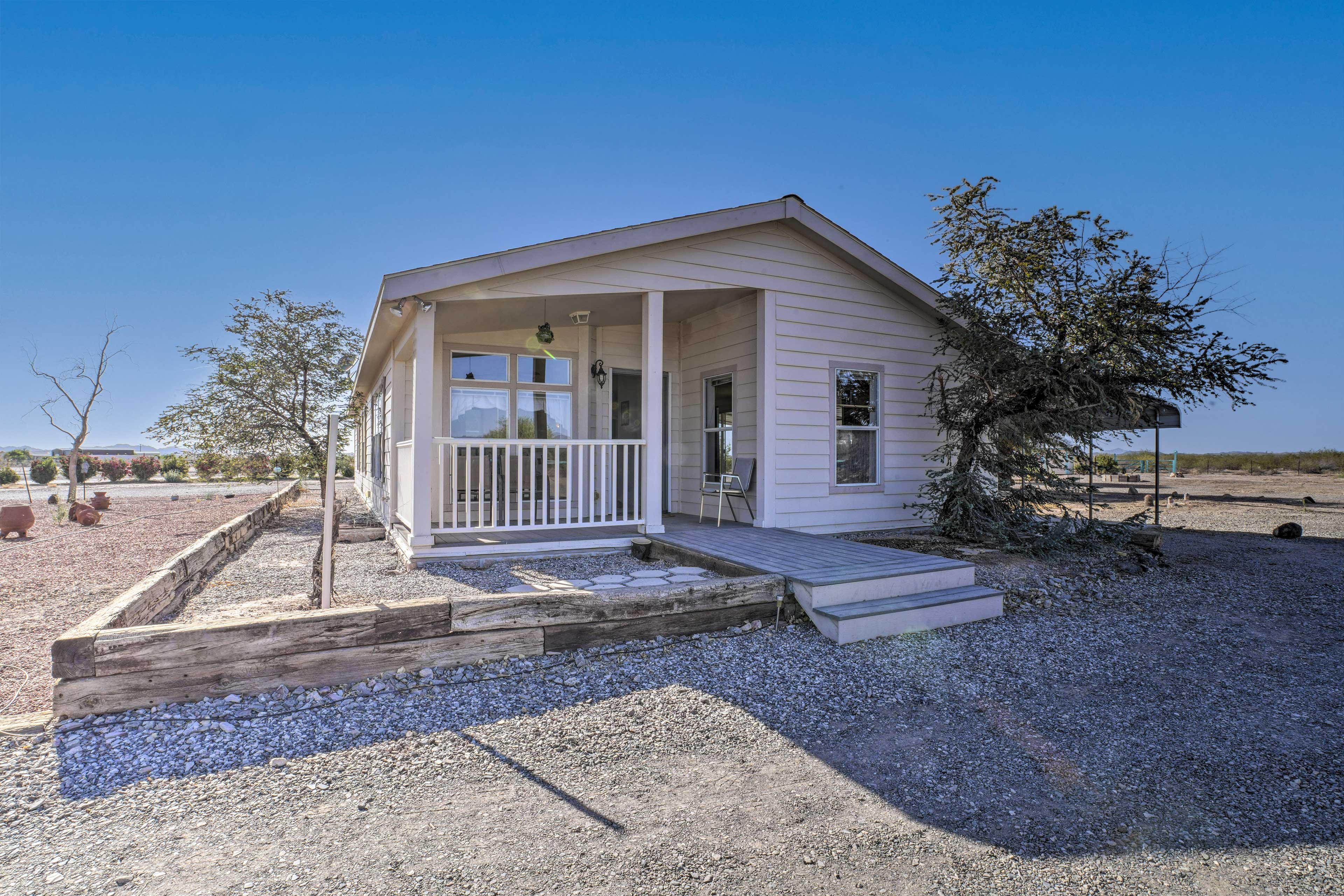 Property Image 1 - Desert Escape ~ 11 Mi to Arizona Peace Trail!