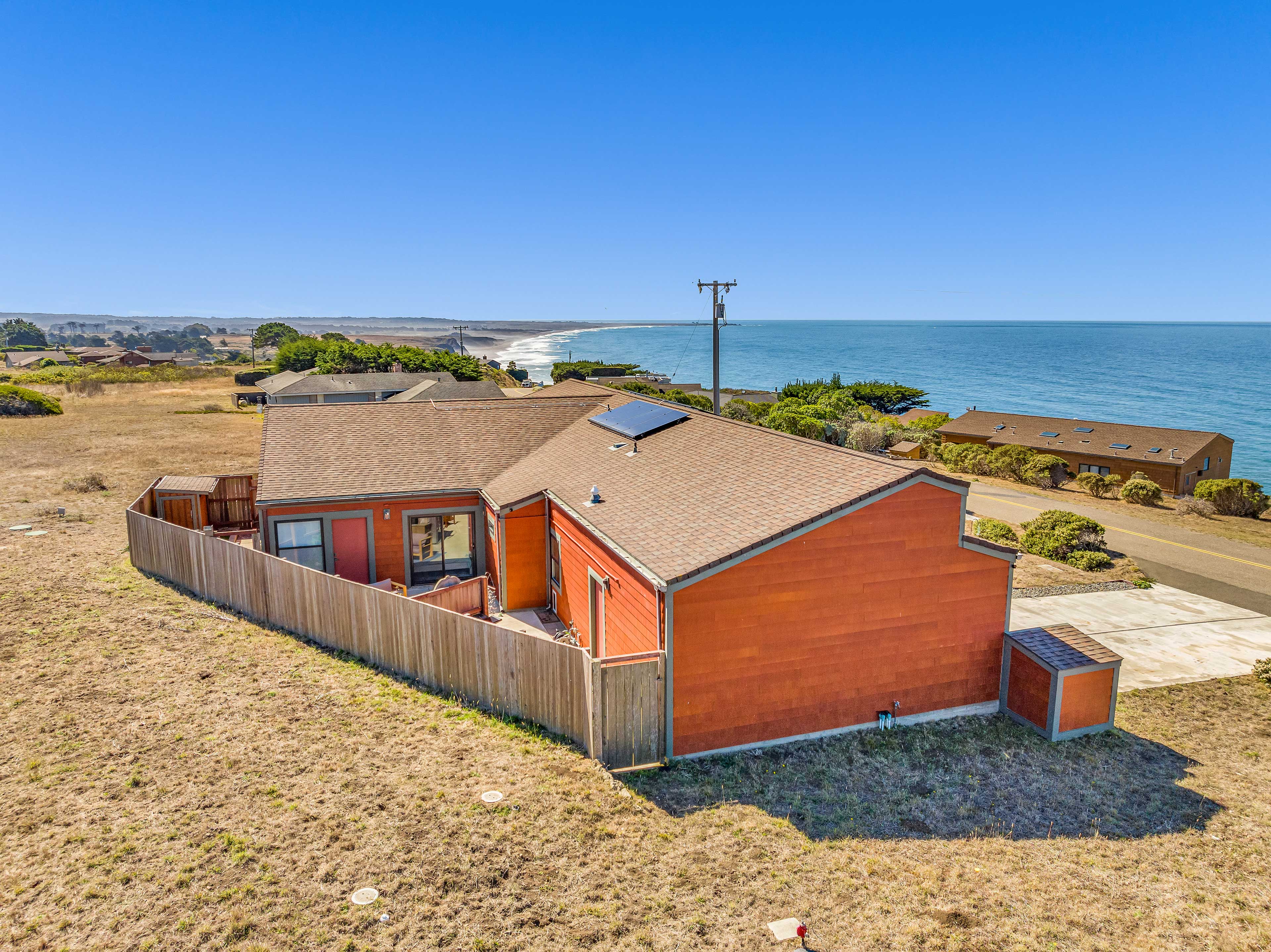 Property Image 2 - ’Dream Weaver’ House w/ Hot Tub & Ocean View!