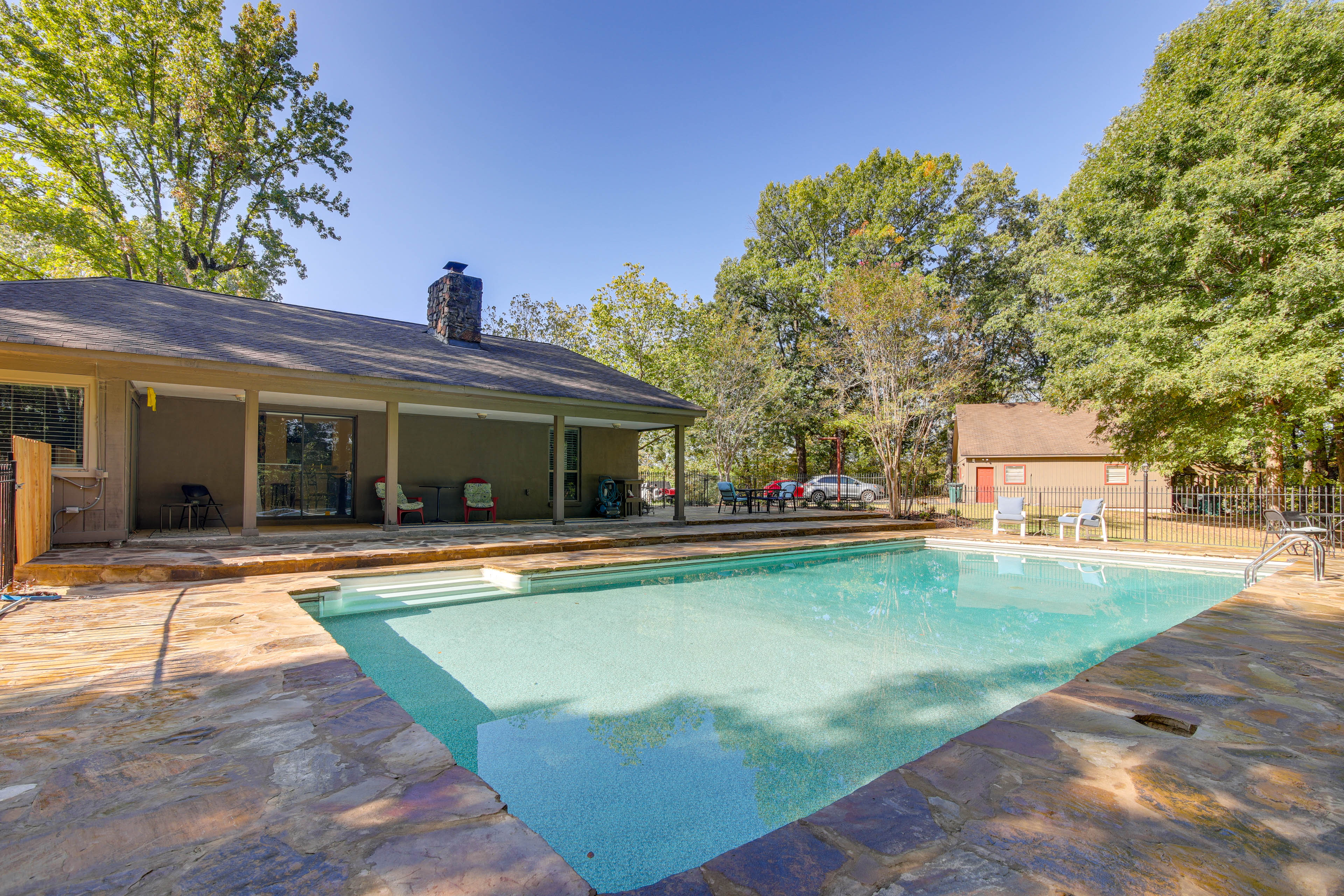 Spacious Southaven Home on 8 Acres w/ Private Pool