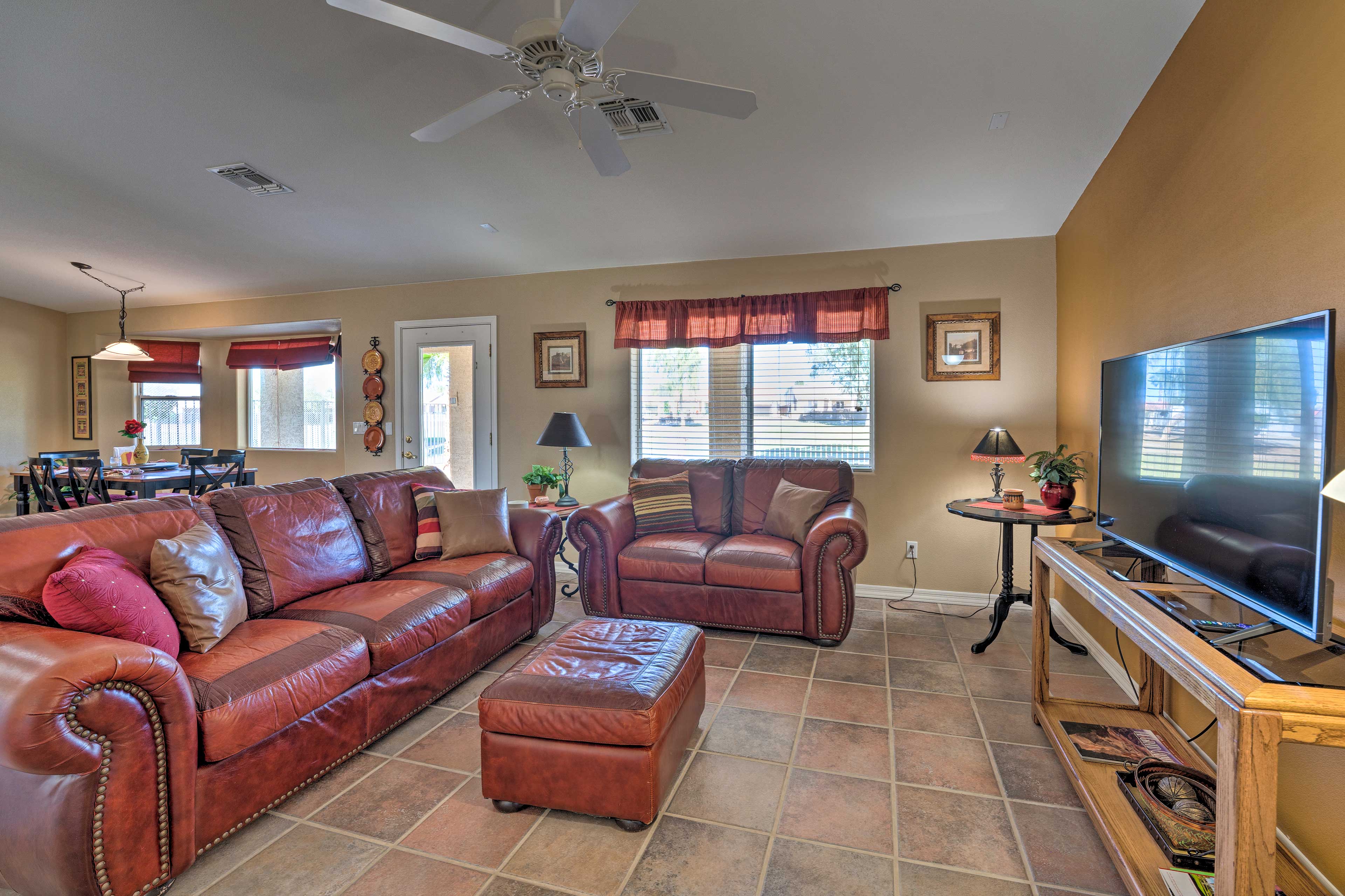 Fort Mohave Family Home w/ Golf Course Views!