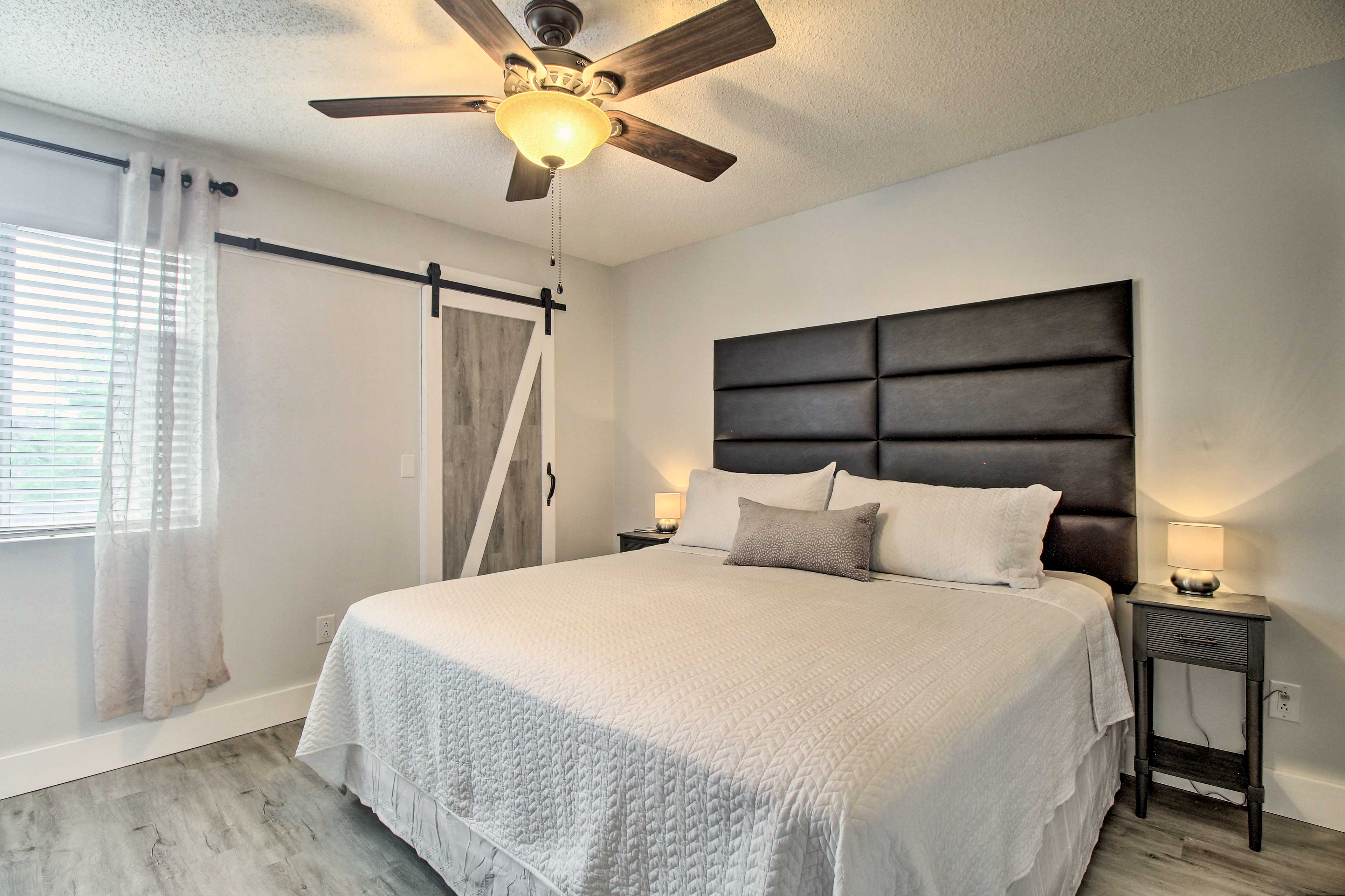 Hinesville Condo: Grill, 4 Mi to Fort Stewart