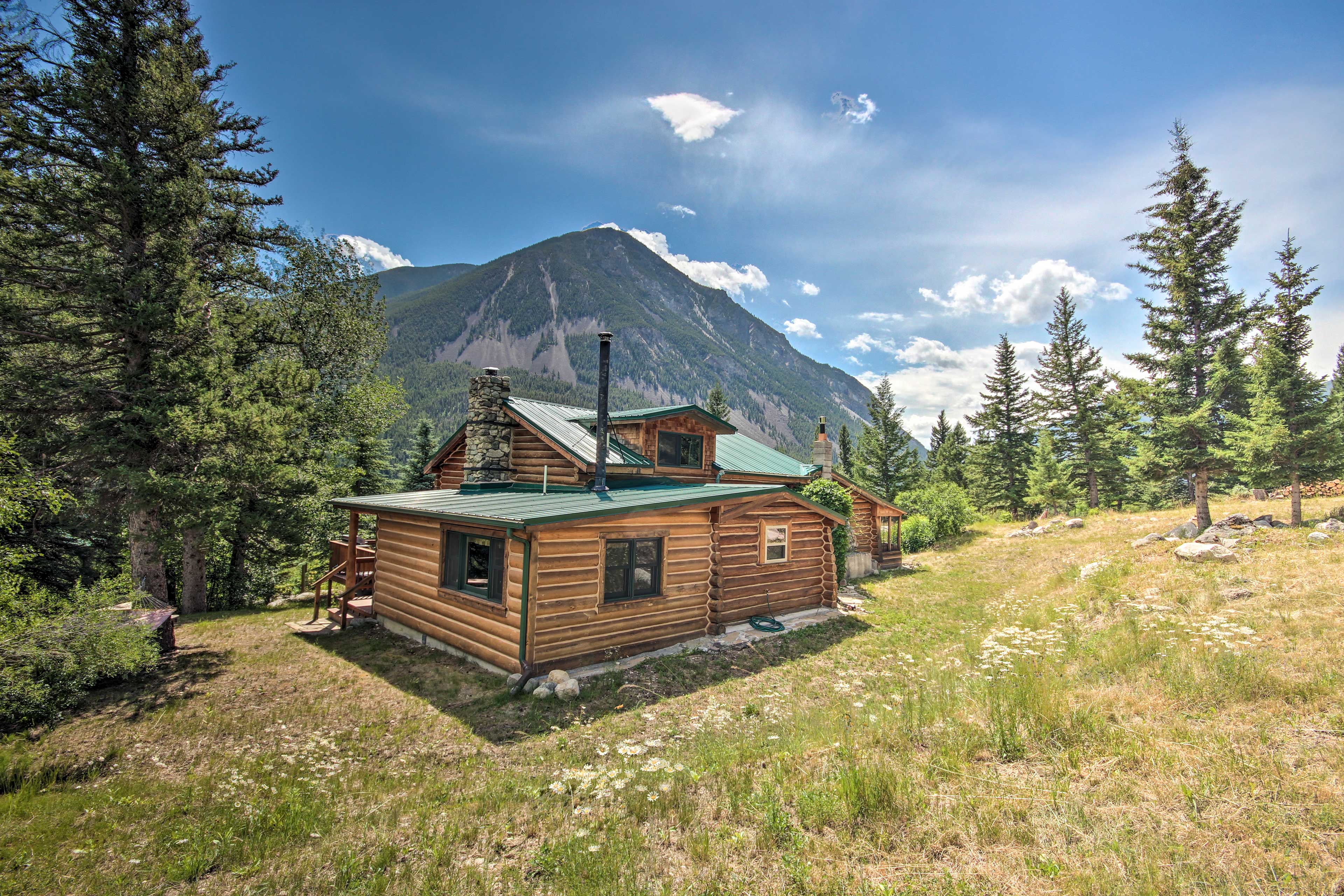 Property Image 1 - ’Honeys’ Log Cabin w/ Trail Access & Views!