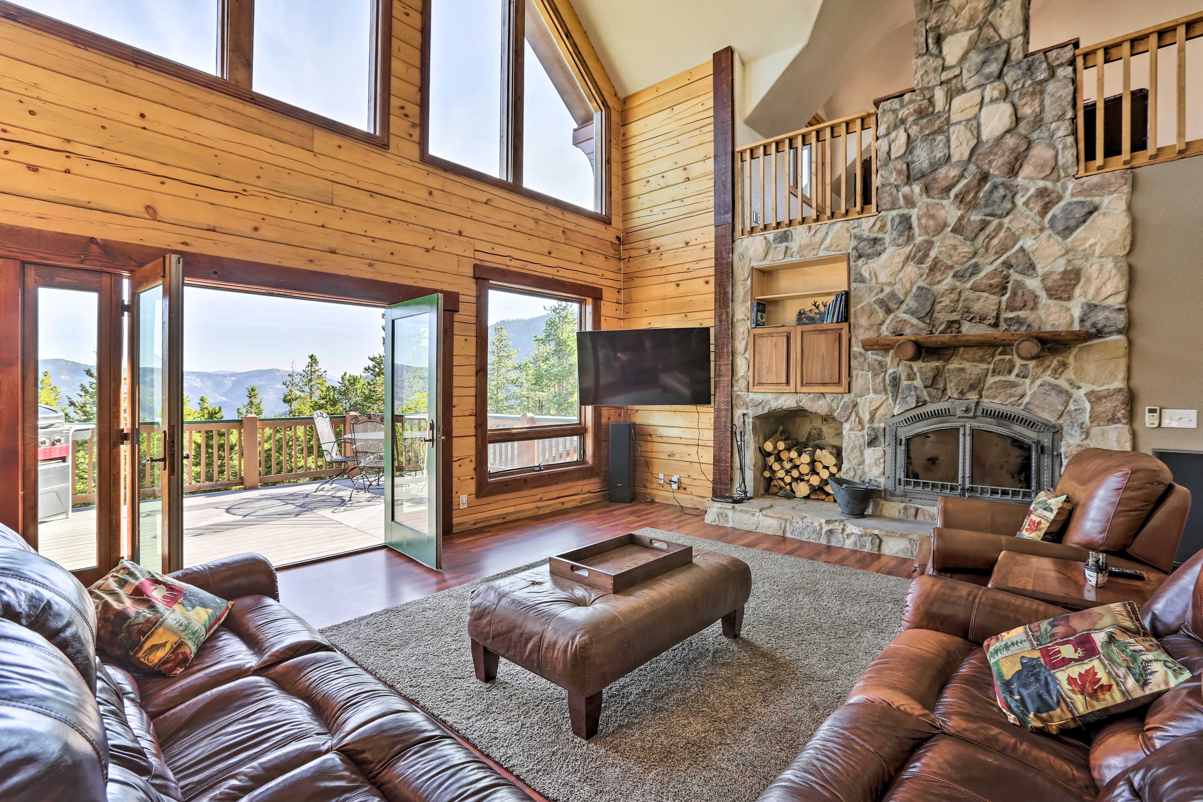 Idaho Springs Cabin w/ Mtn Views! Home Rental in Idaho Springs