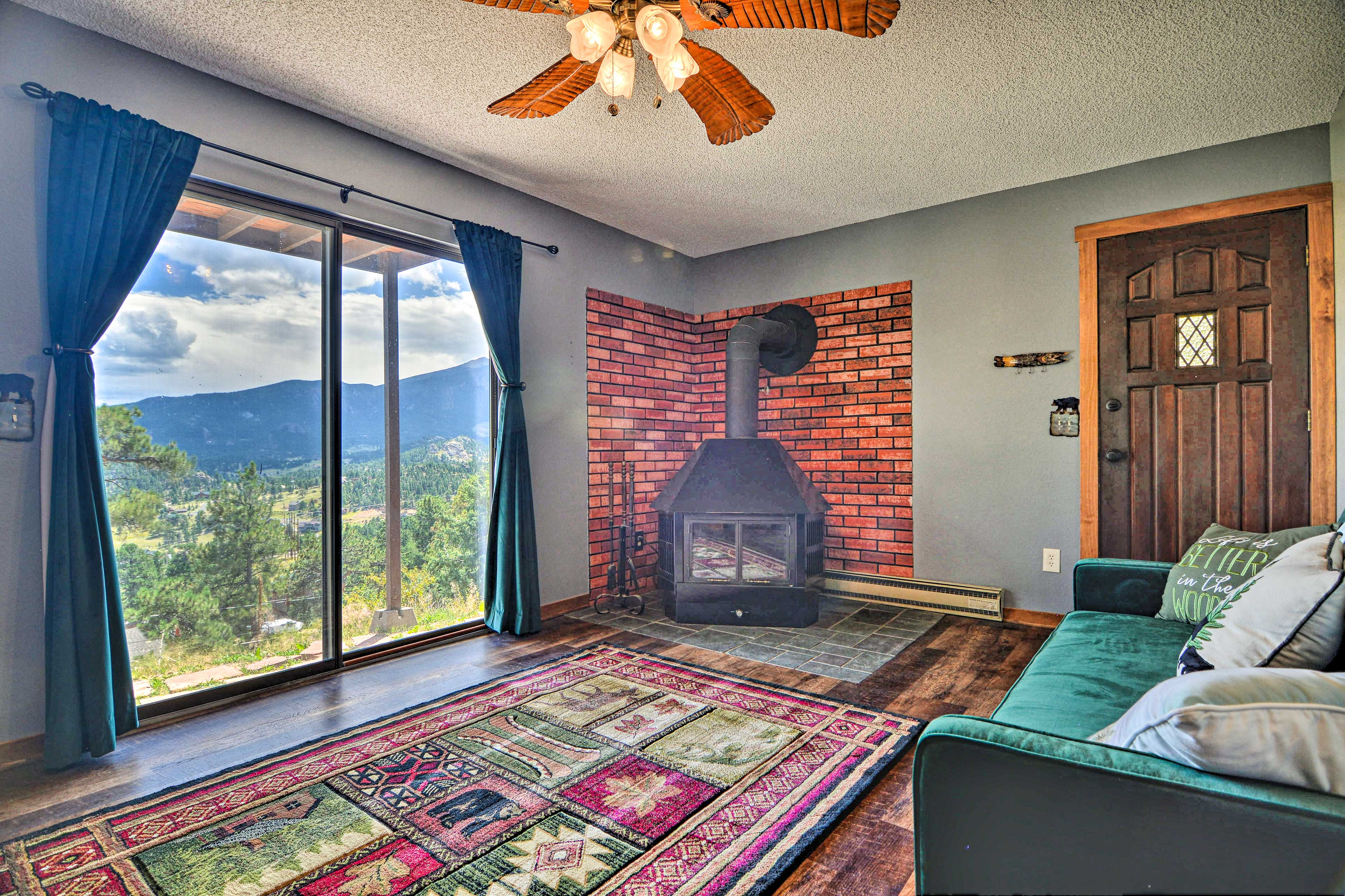 Property Image 2 - Idyllic Cabin w/ Grill & Panoramic Mtn Views!