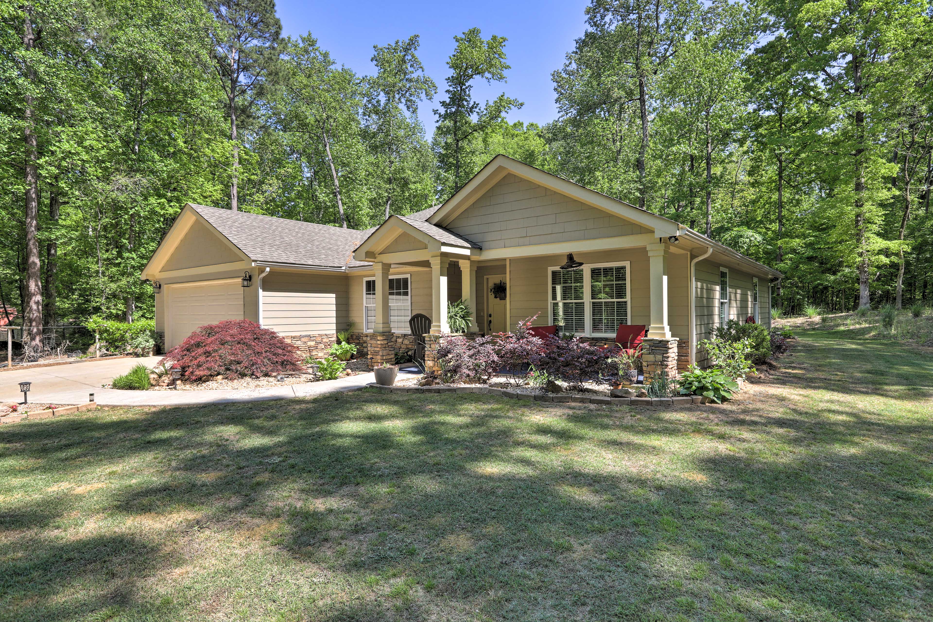 Property Image 1 - Idyllic Eatonton House w/ Patio + Lake Access!!