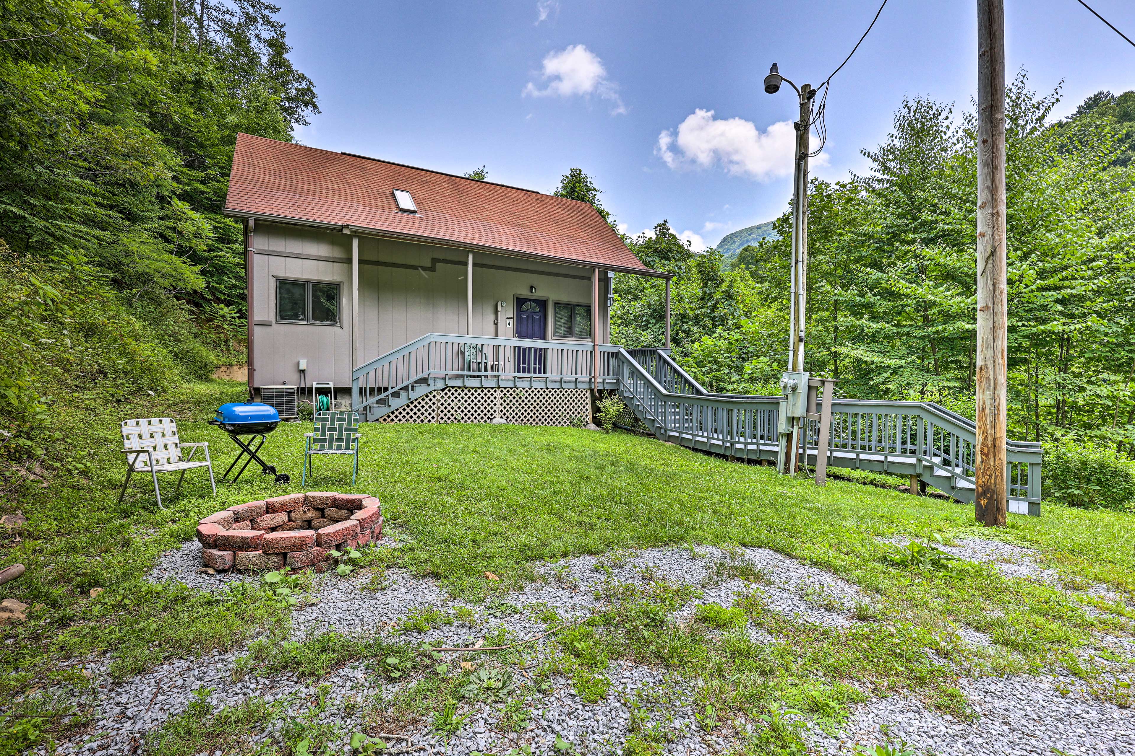 Property Image 1 - Idyllic Roan Mountain Cabin Across from Creek