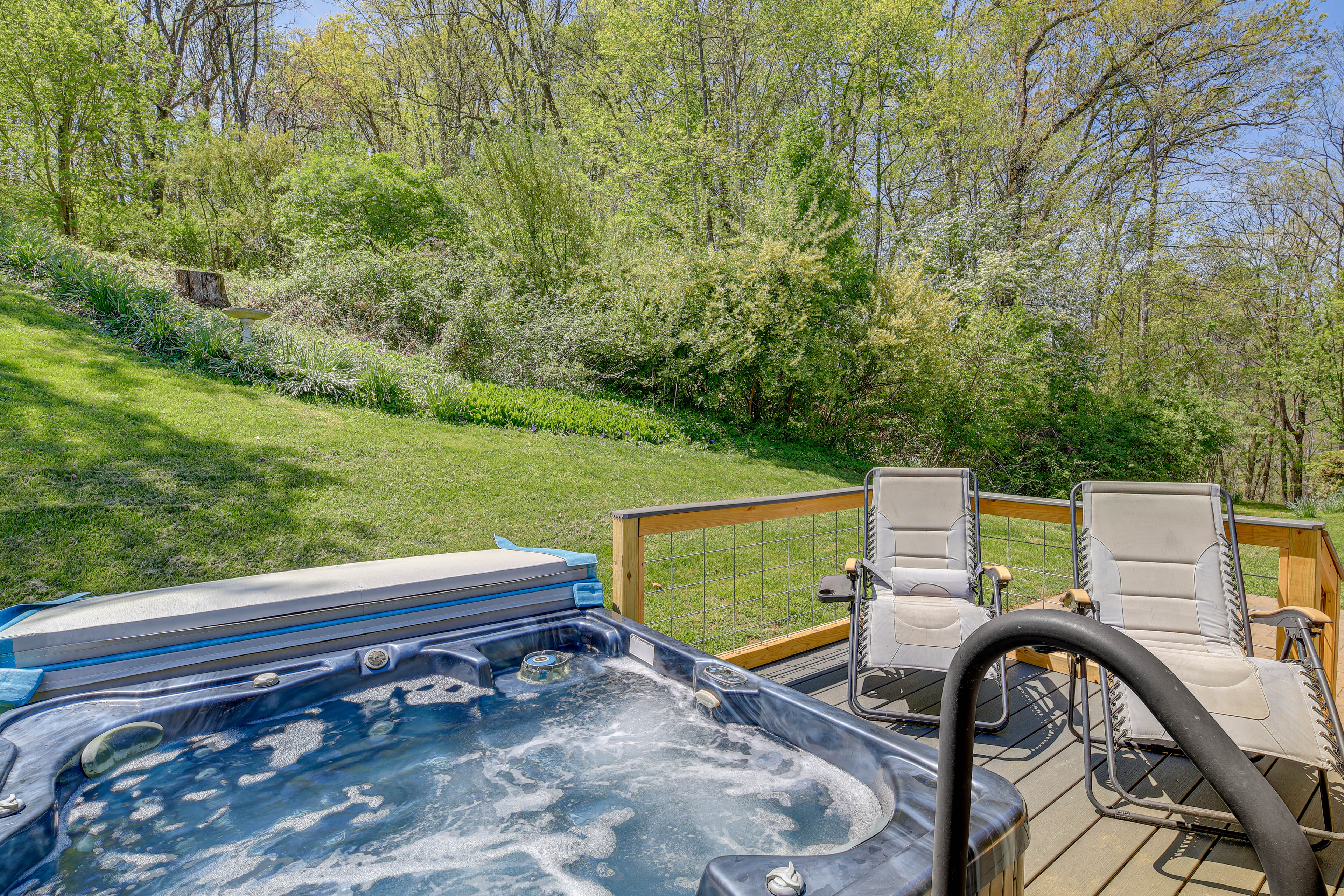 Property Image 2 - Lakefront Kingsport Home w/ Private Hot Tub!