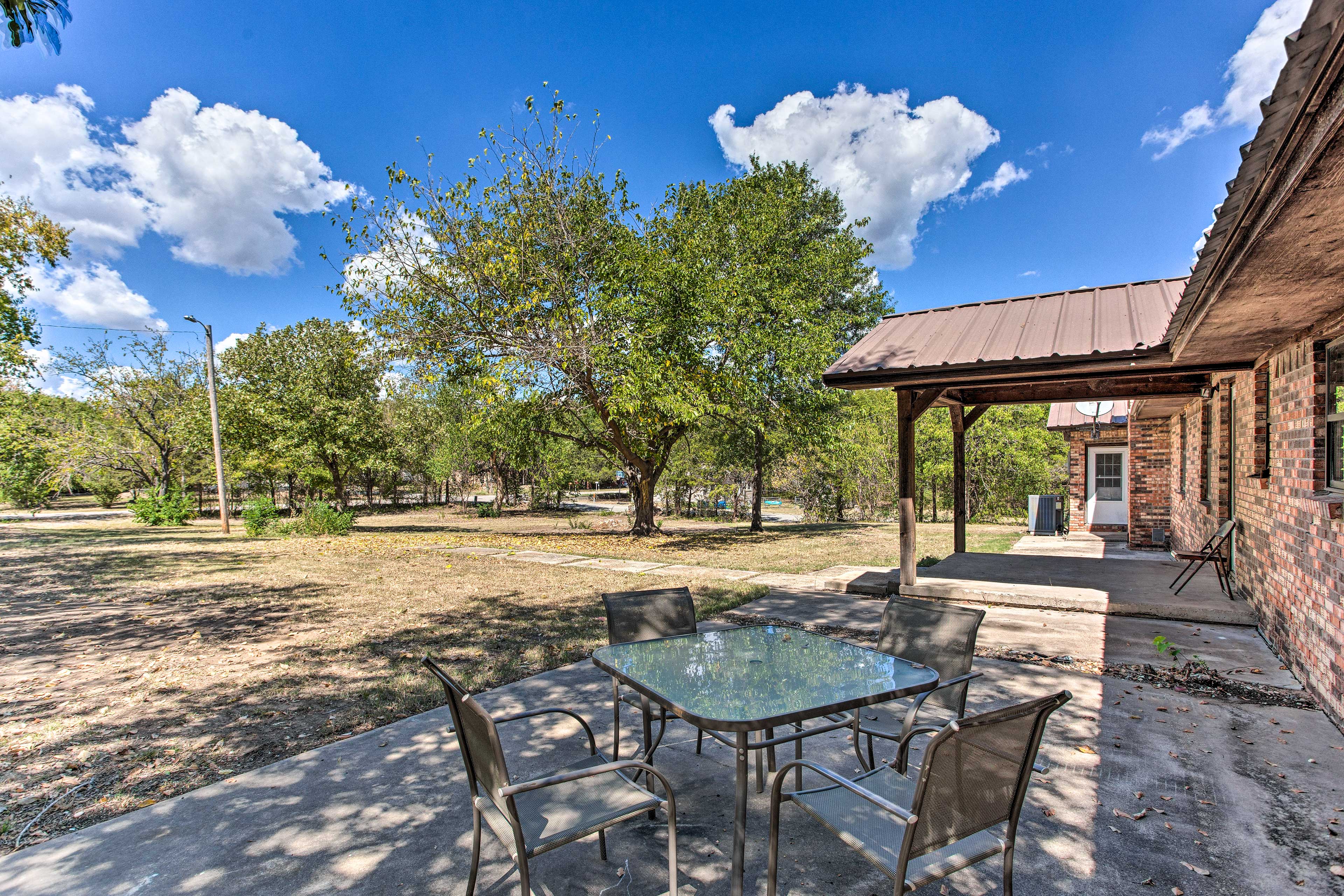 Property Image 2 - Lovely ’Anna Fink House’ w/ Patio & Fire Pit