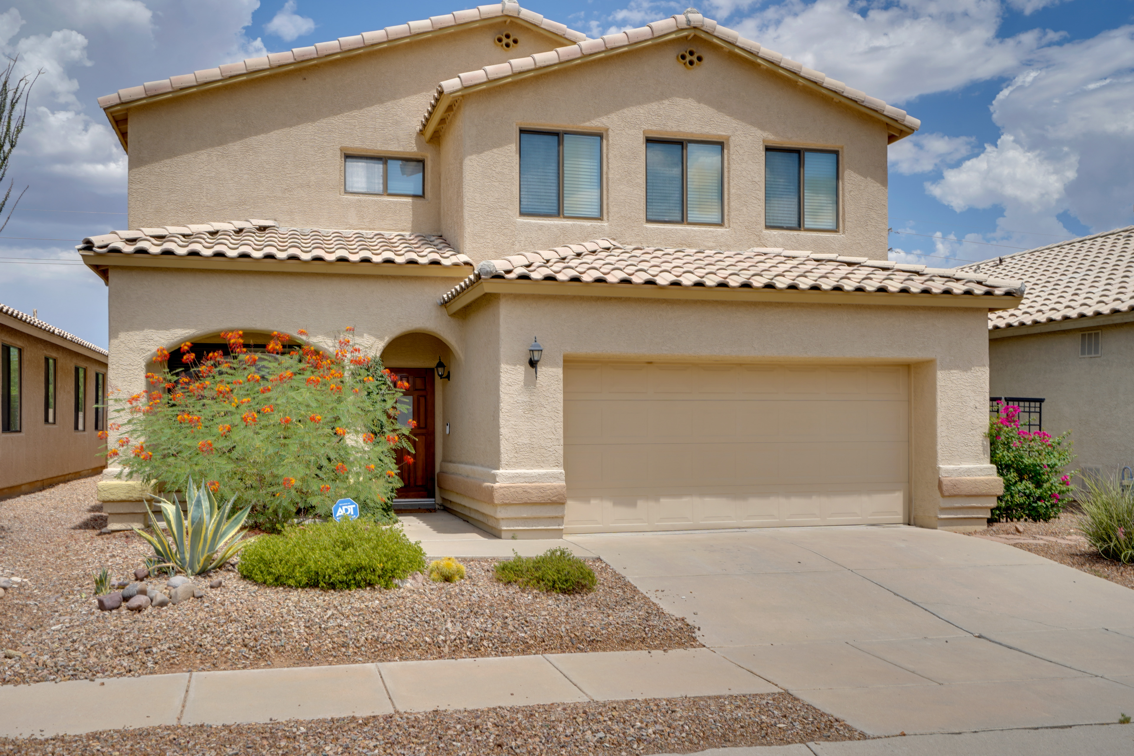 Property Image 2 - Lovely Tucson Home w/ Pool & Mountain Views