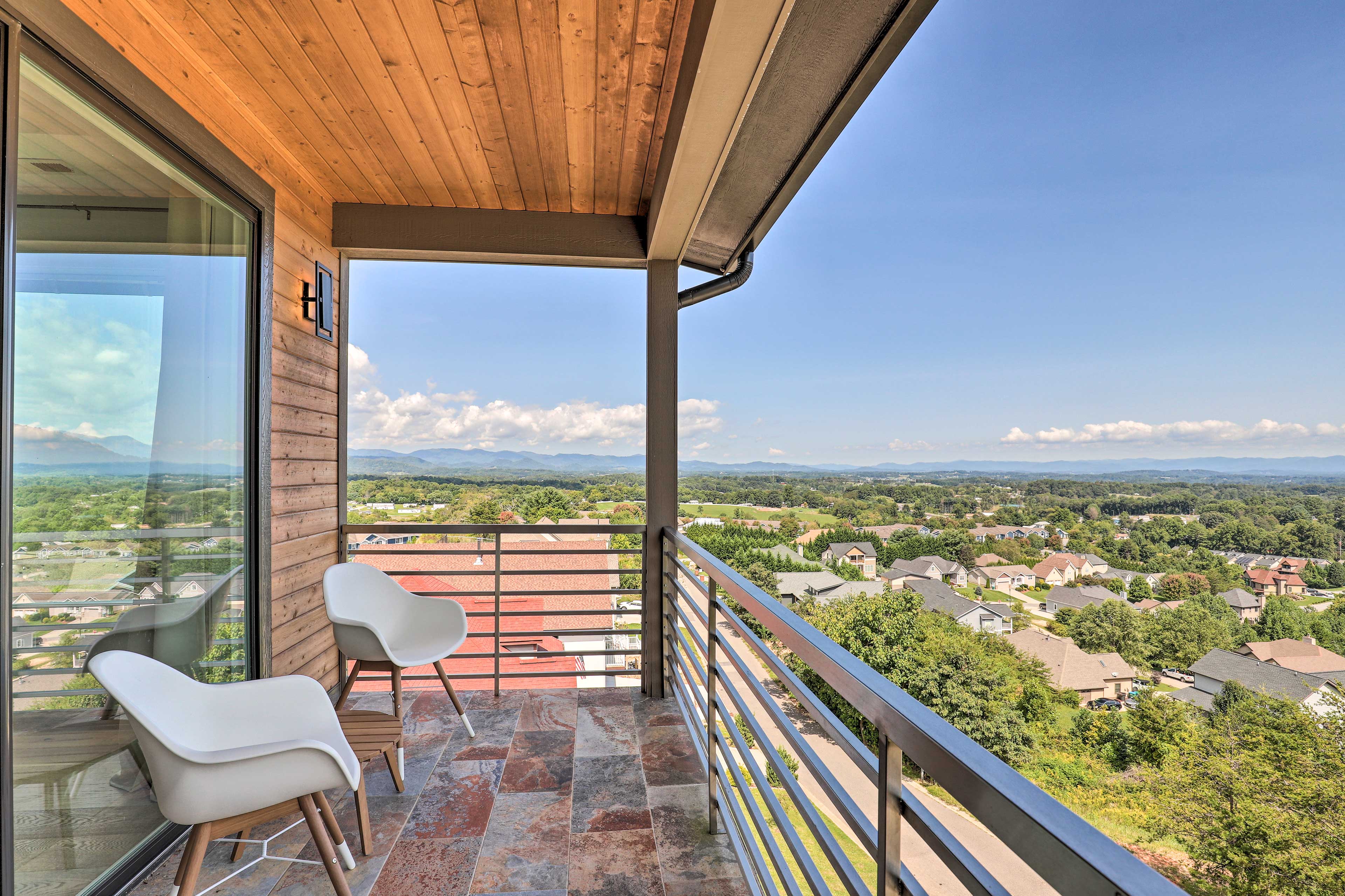 Luxe Asheville Home w/ Stunning Mountain Views!