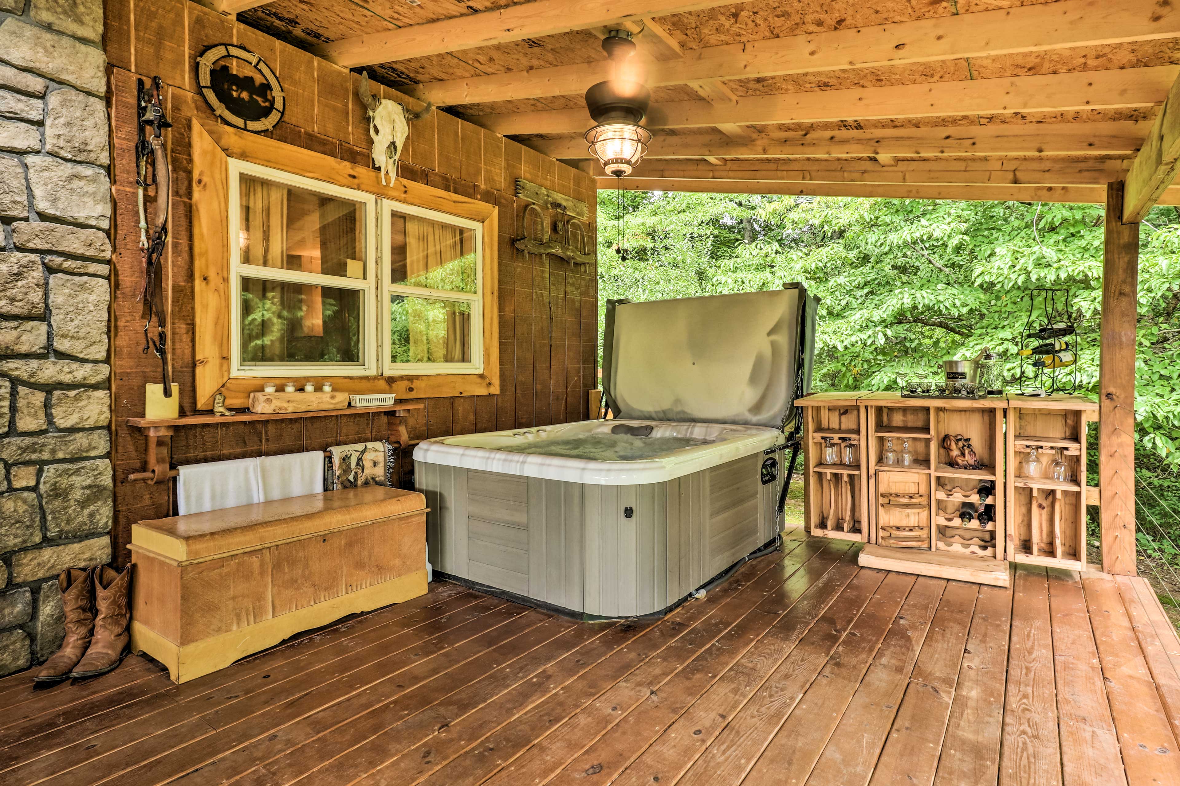 Property Image 2 - Mtn-View Warne Cabin: Hot Tub, Wine Cabinet!