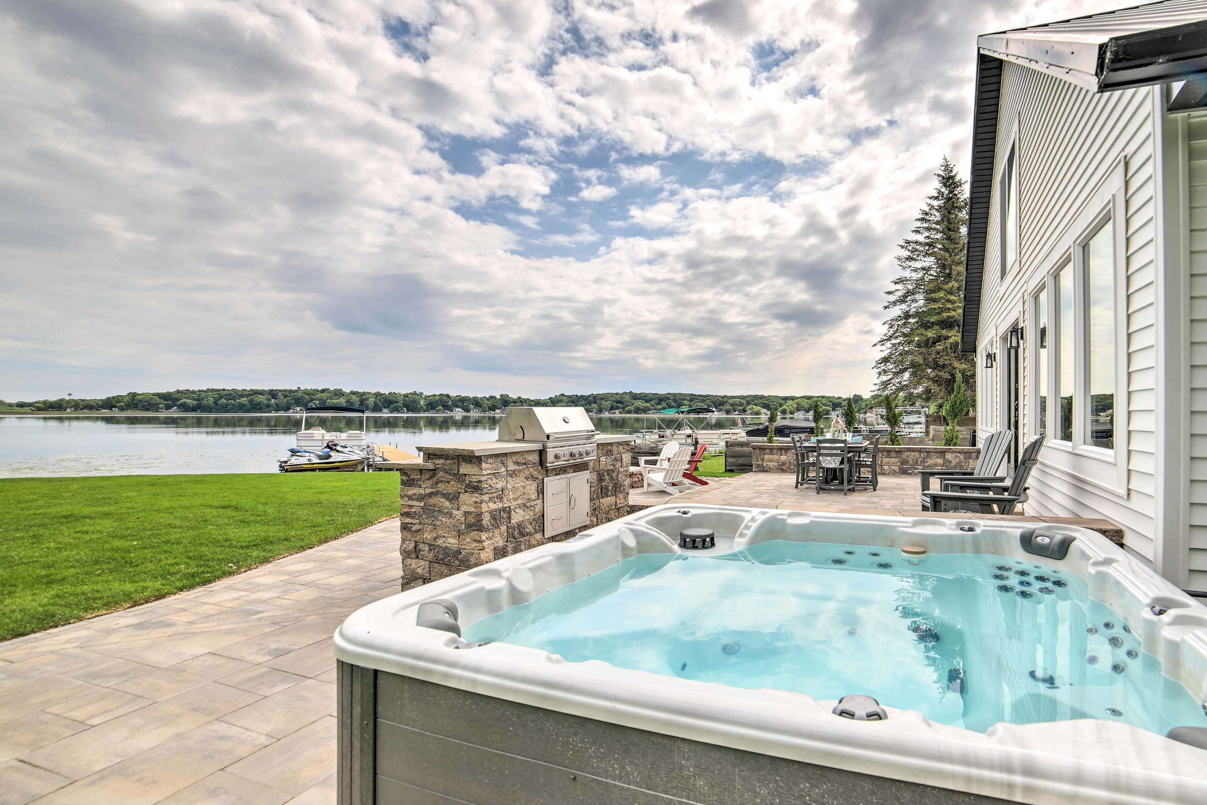 Property Image 2 - Newly Built Gilletts Lake Gem: Dock & Hot Tub