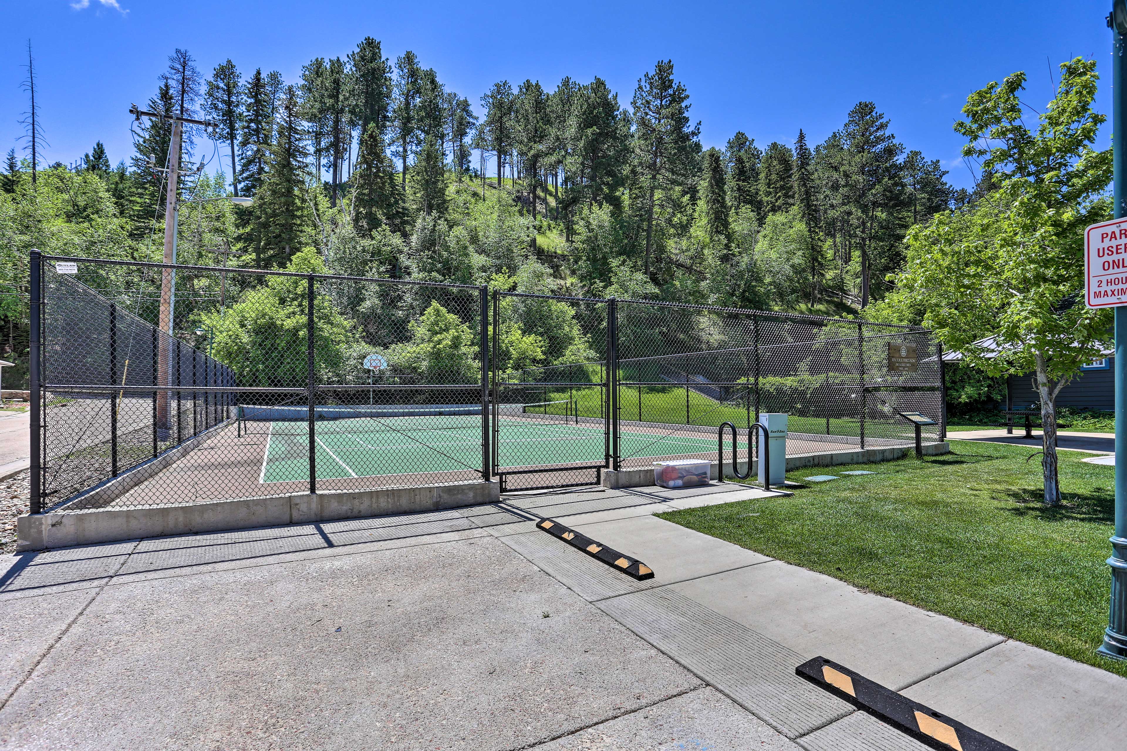 Deadwood Apartment - Walk to Historic Downtown!