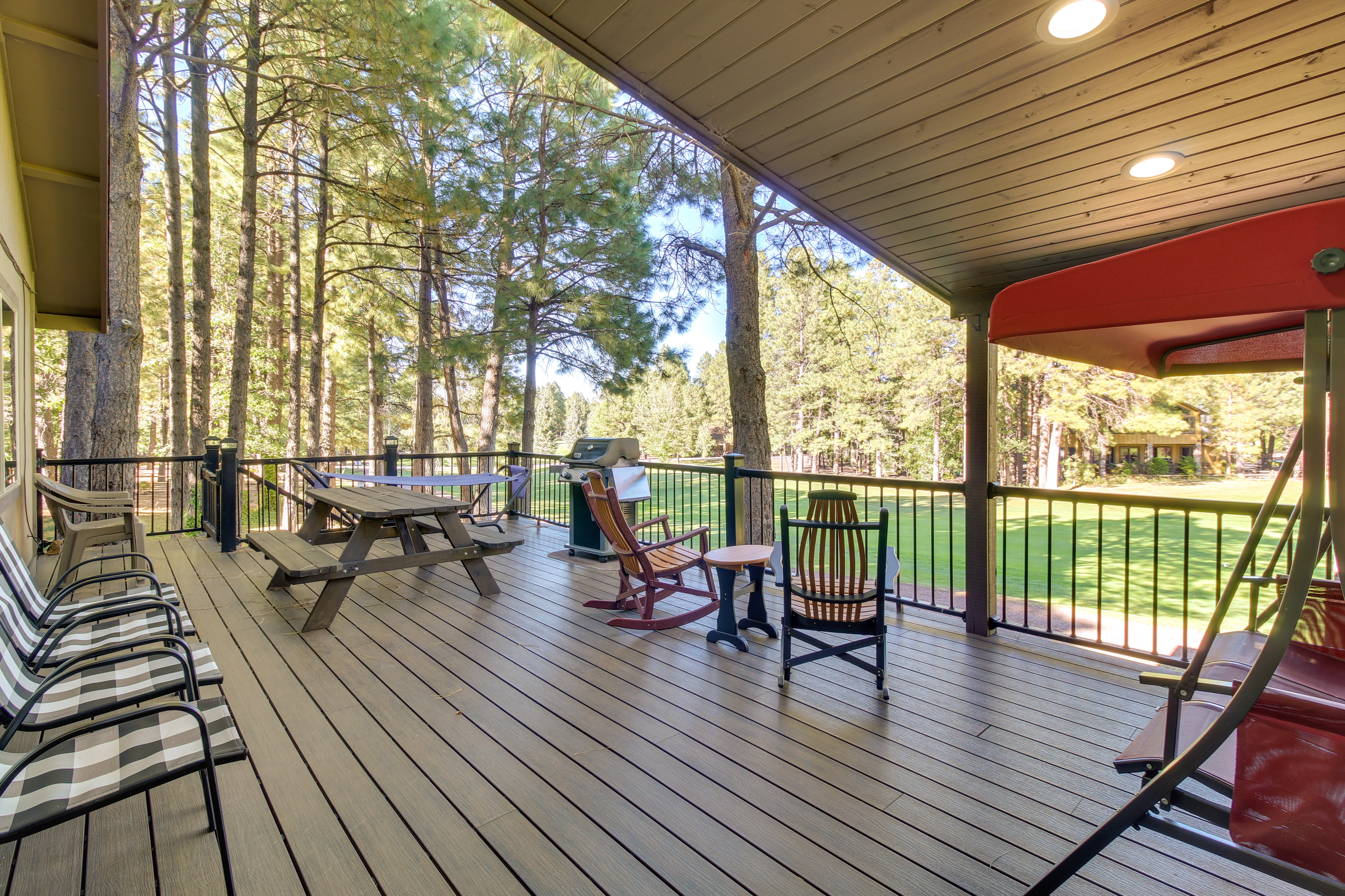 Property Image 2 - Dog-Friendly Home on Pinetop Lakes Course!