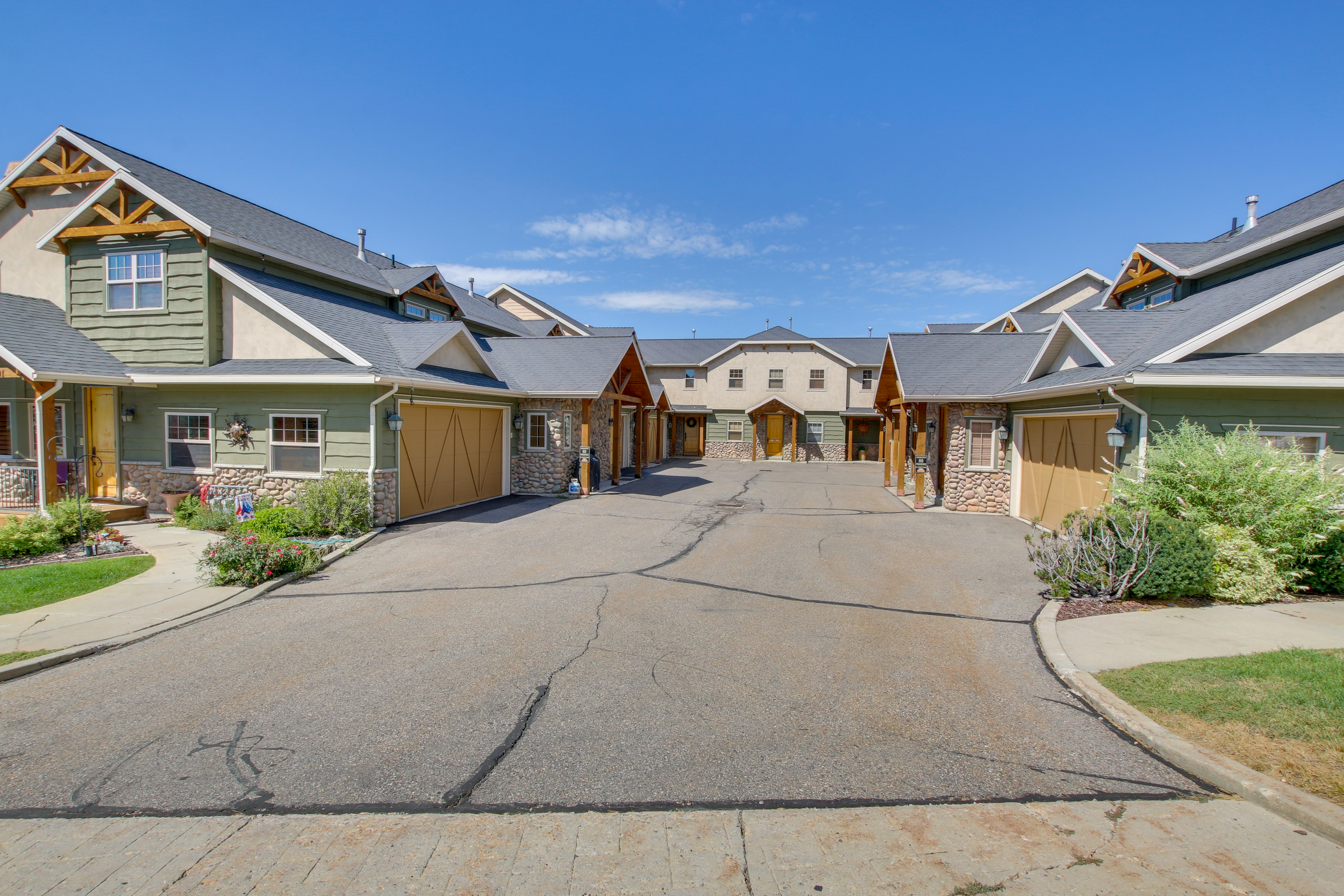 Property Image 1 - Eden Townhome w/ Mtn View + Shuttle to Powder Mtn!