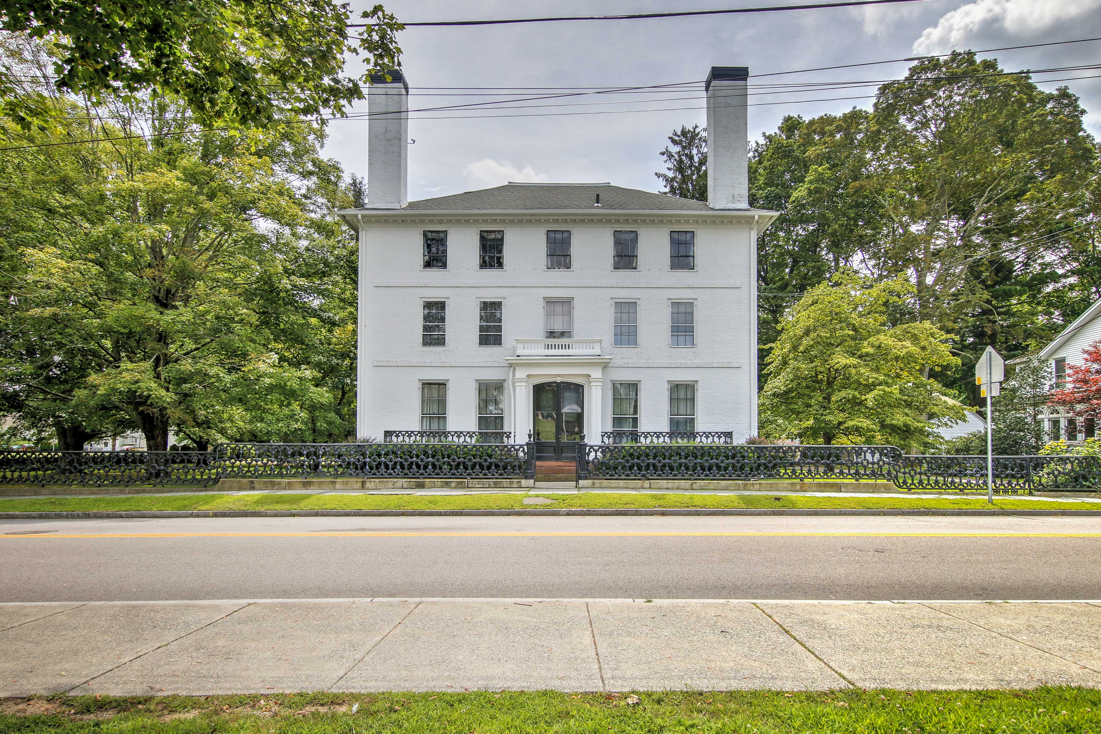 Property Image 1 - Elegant Norwich House w/ Billiards Room & Ballroom