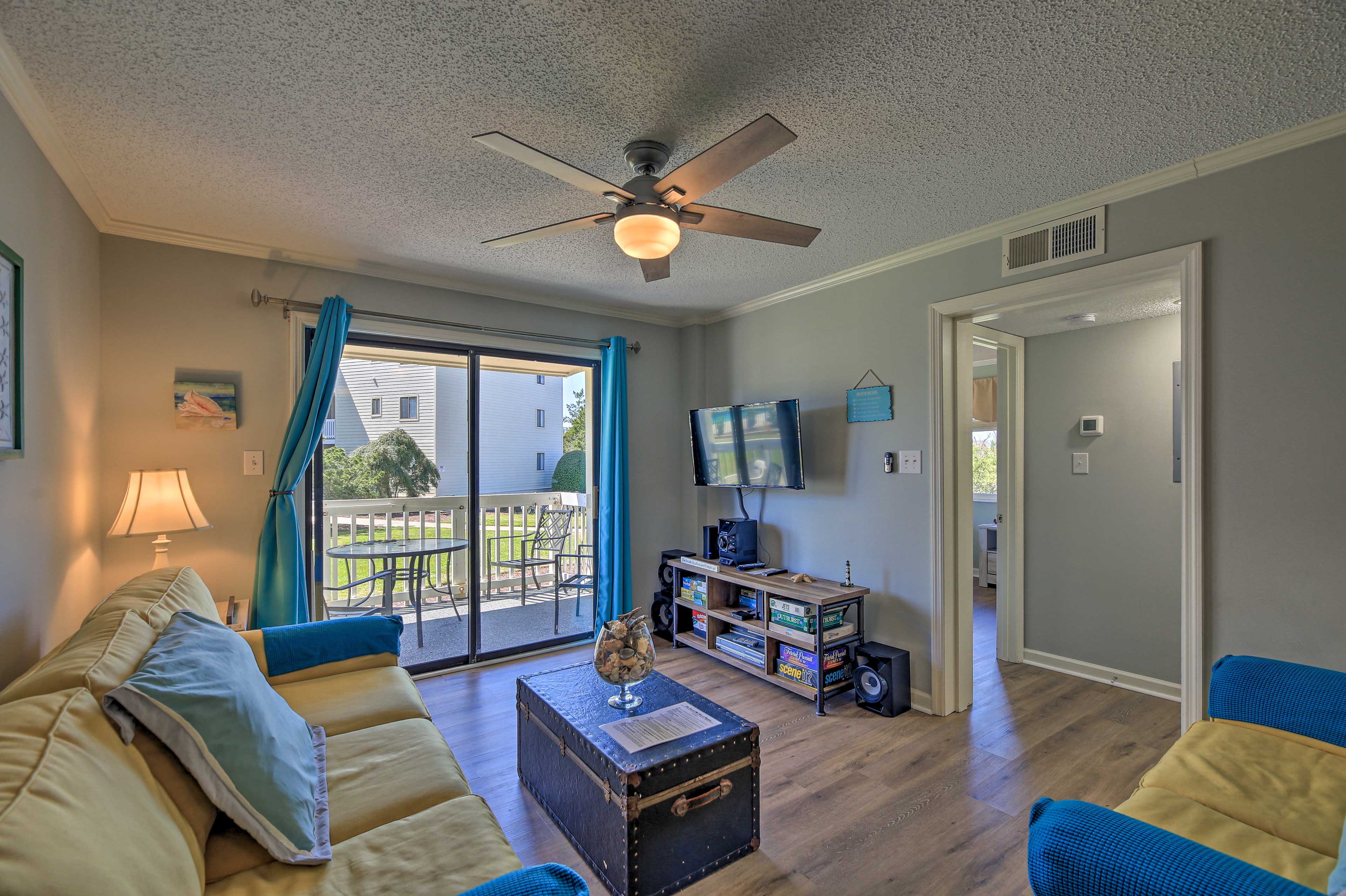 Property Image 1 - Emerald Isle Resort-Style Condo: Walk to Beaches!