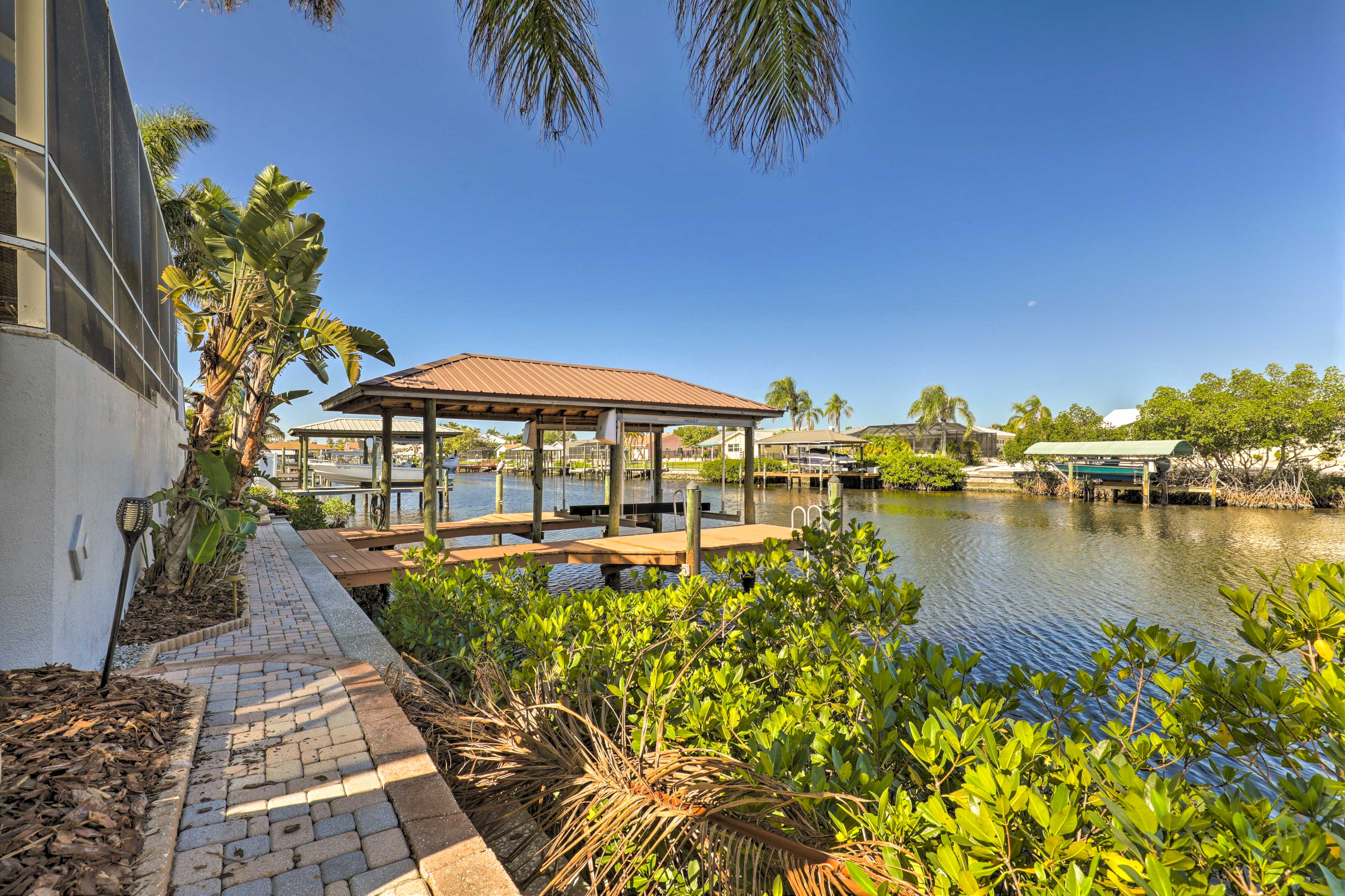 Heated Pool/Spa & Dock: Apollo Beach Home on Canal