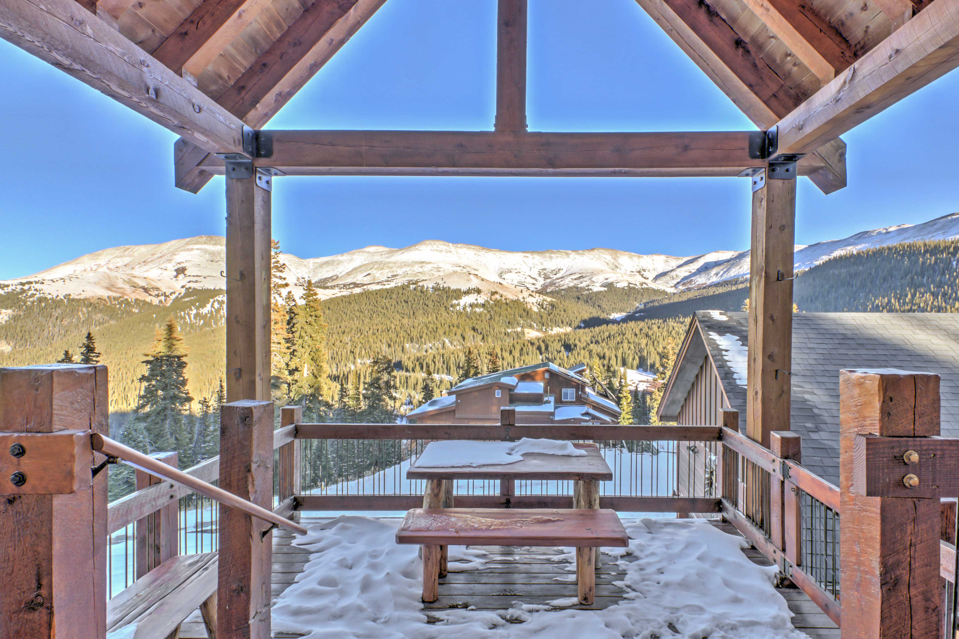 Property Image 1 - Exceptional Breckenridge ’Sky Lodge’ w/ Hot Tub!