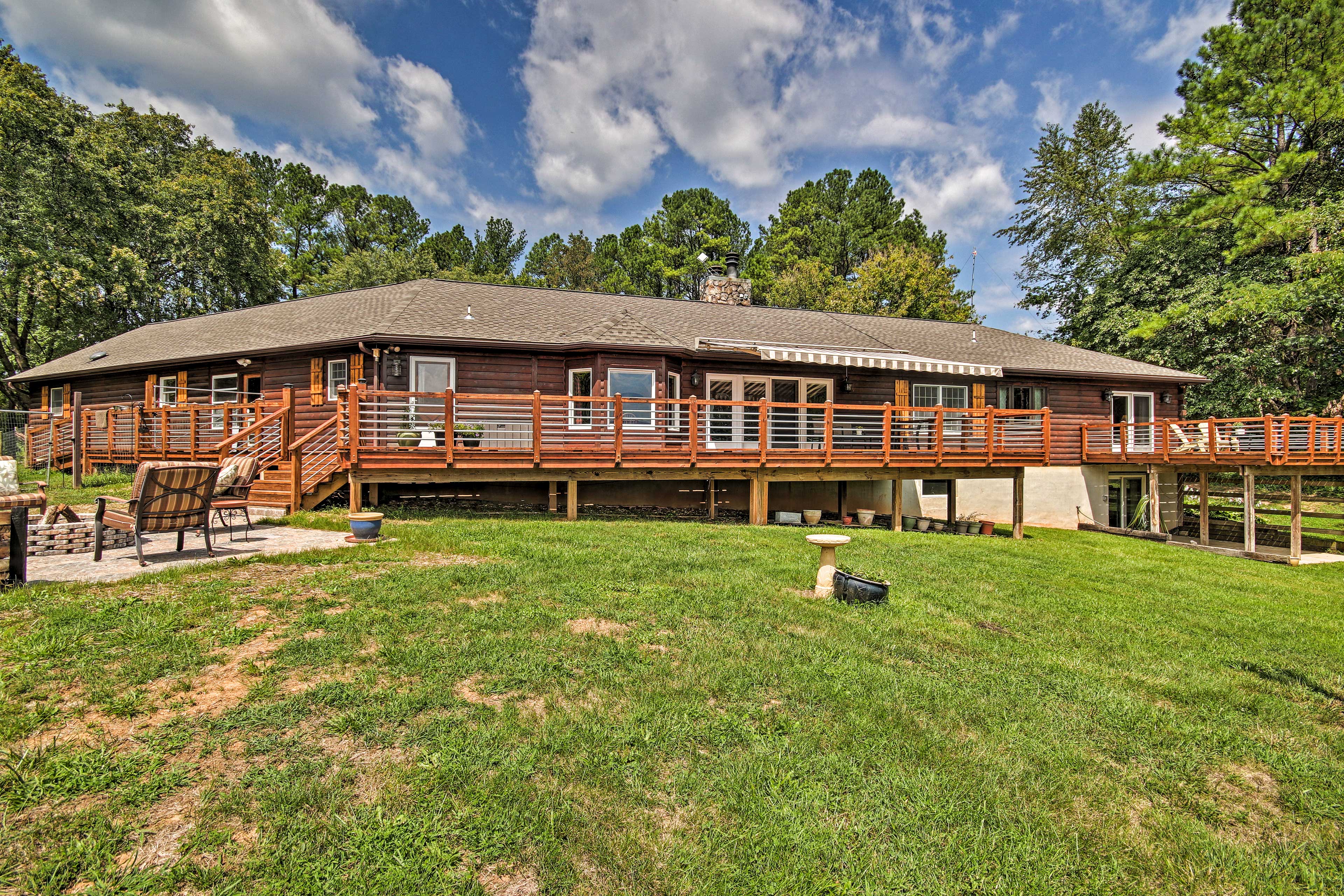 Family Retreat w/ Deck Near Appalachian Trail!