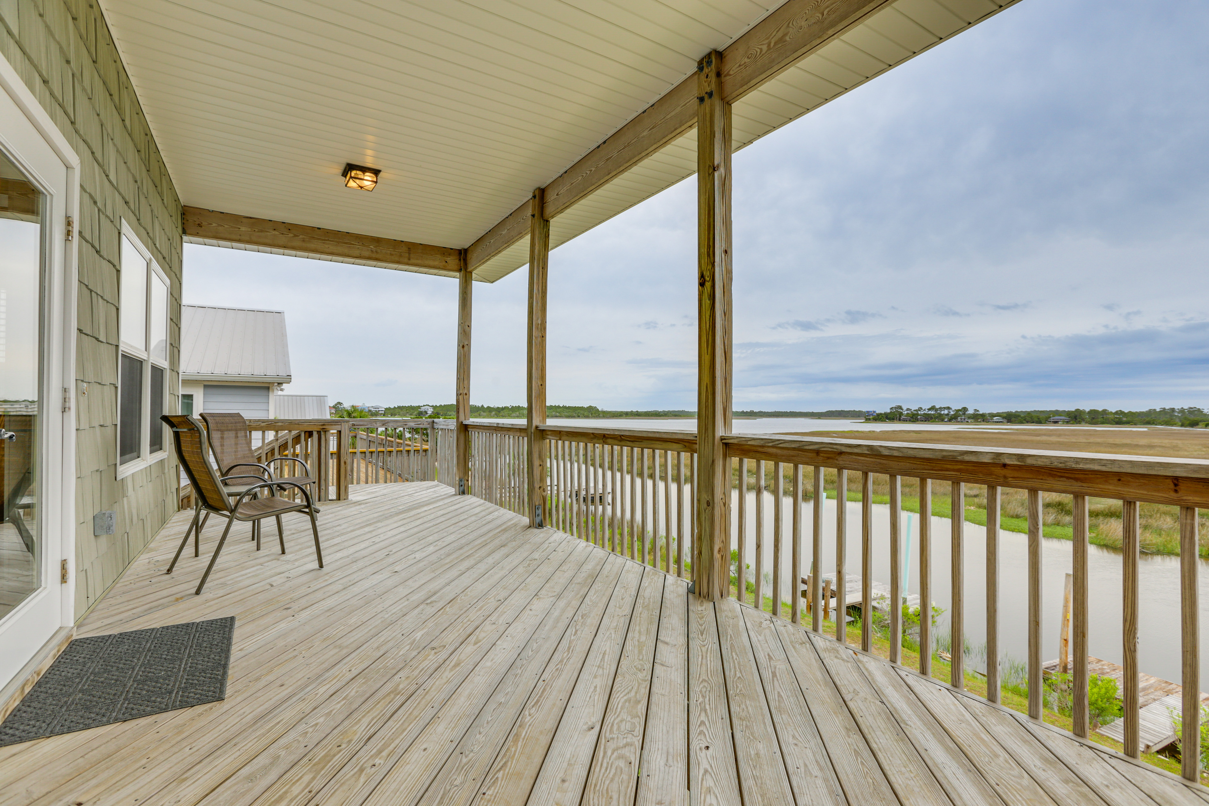 Property Image 1 - Family-Friendly Waterfront Oasis: 7 Miles to Beach