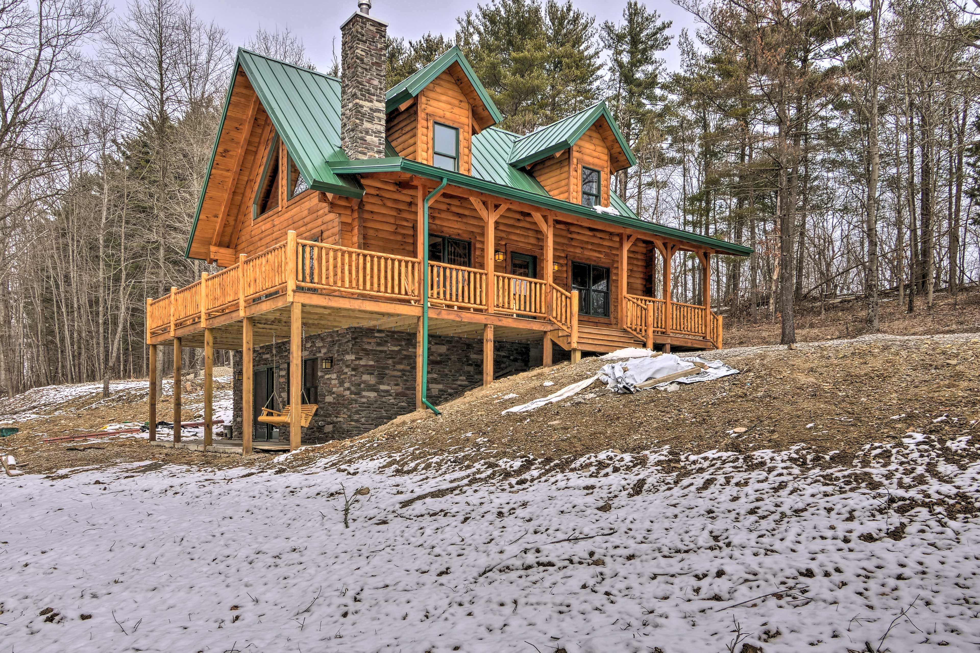 Property Image 1 - Family-Friendly Warsaw Cabin w/ Deck & Fireplace!