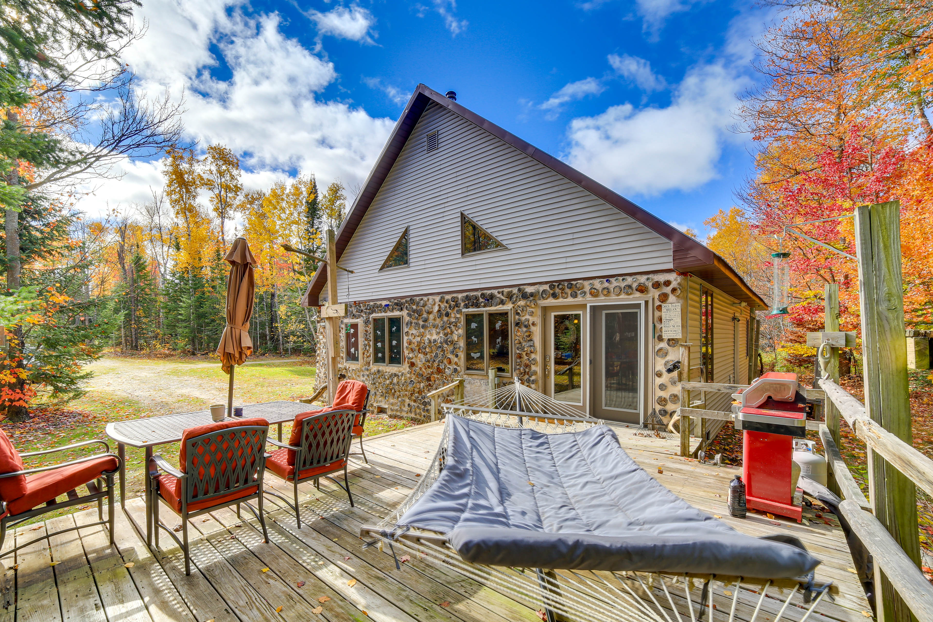 Property Image 2 - Paradise Cottage: Trail Access Nearby