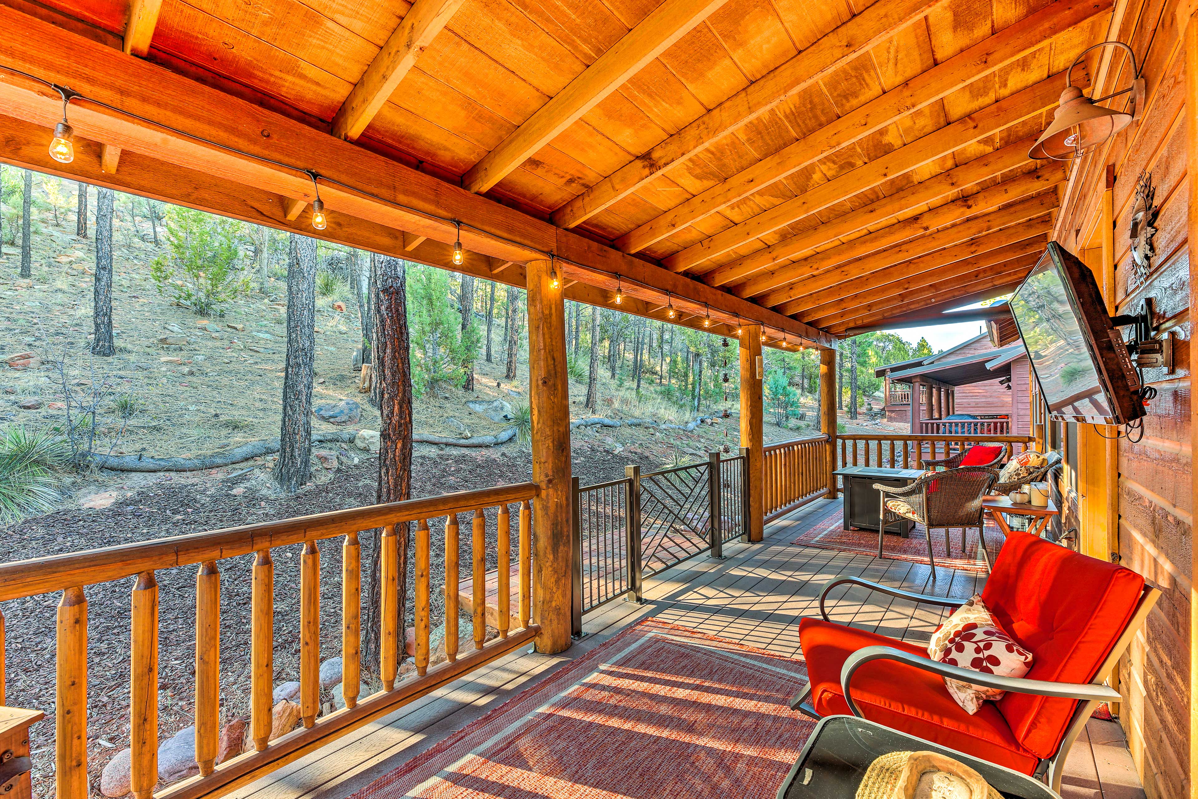 Property Image 1 - ‘Peaceful Pines Cabin’ ~ 3 Mi to Fool Hollow Lake!