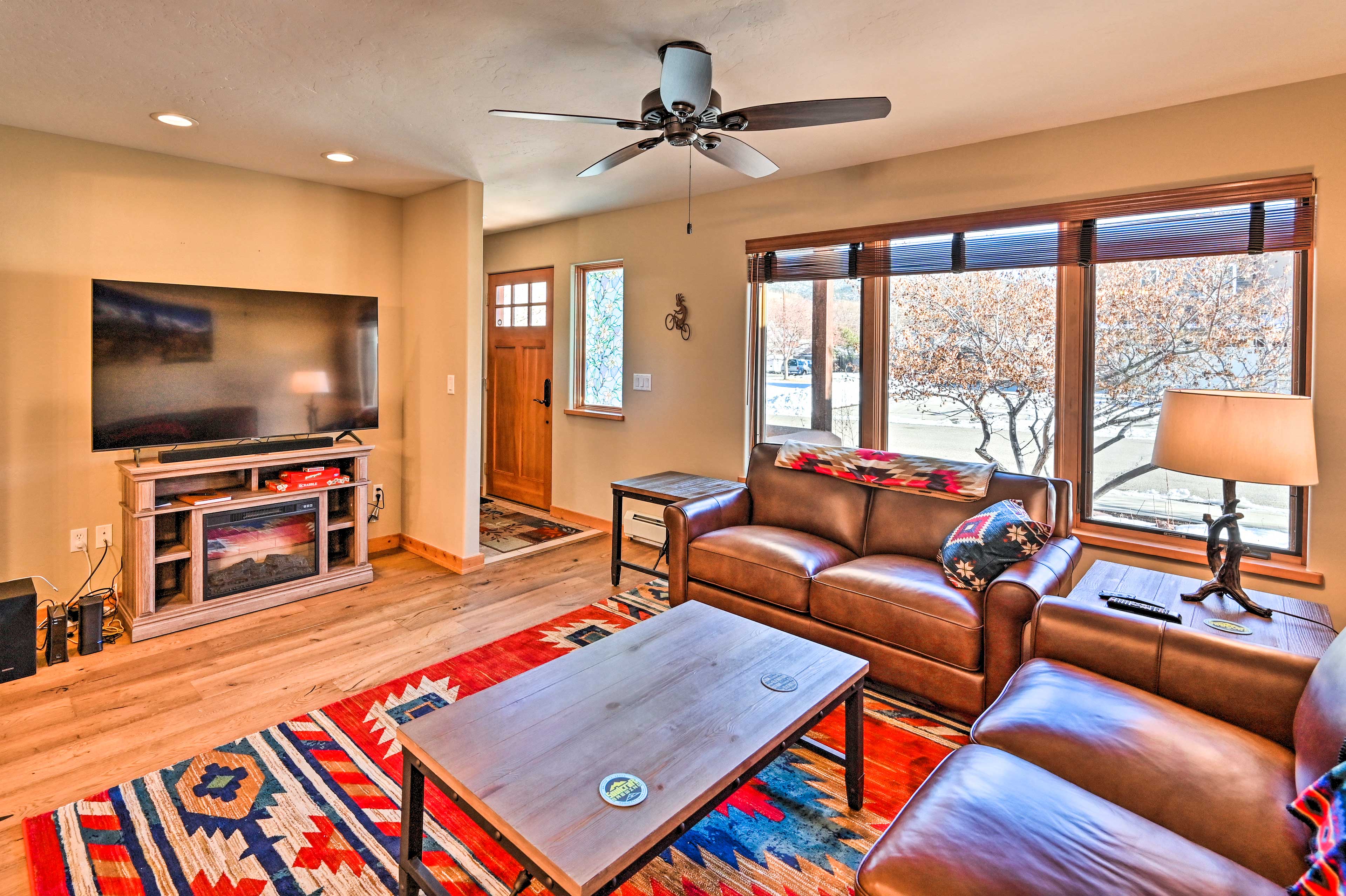 Property Image 1 - Pet-Friendly Townhome w/ Grill: STR-007984