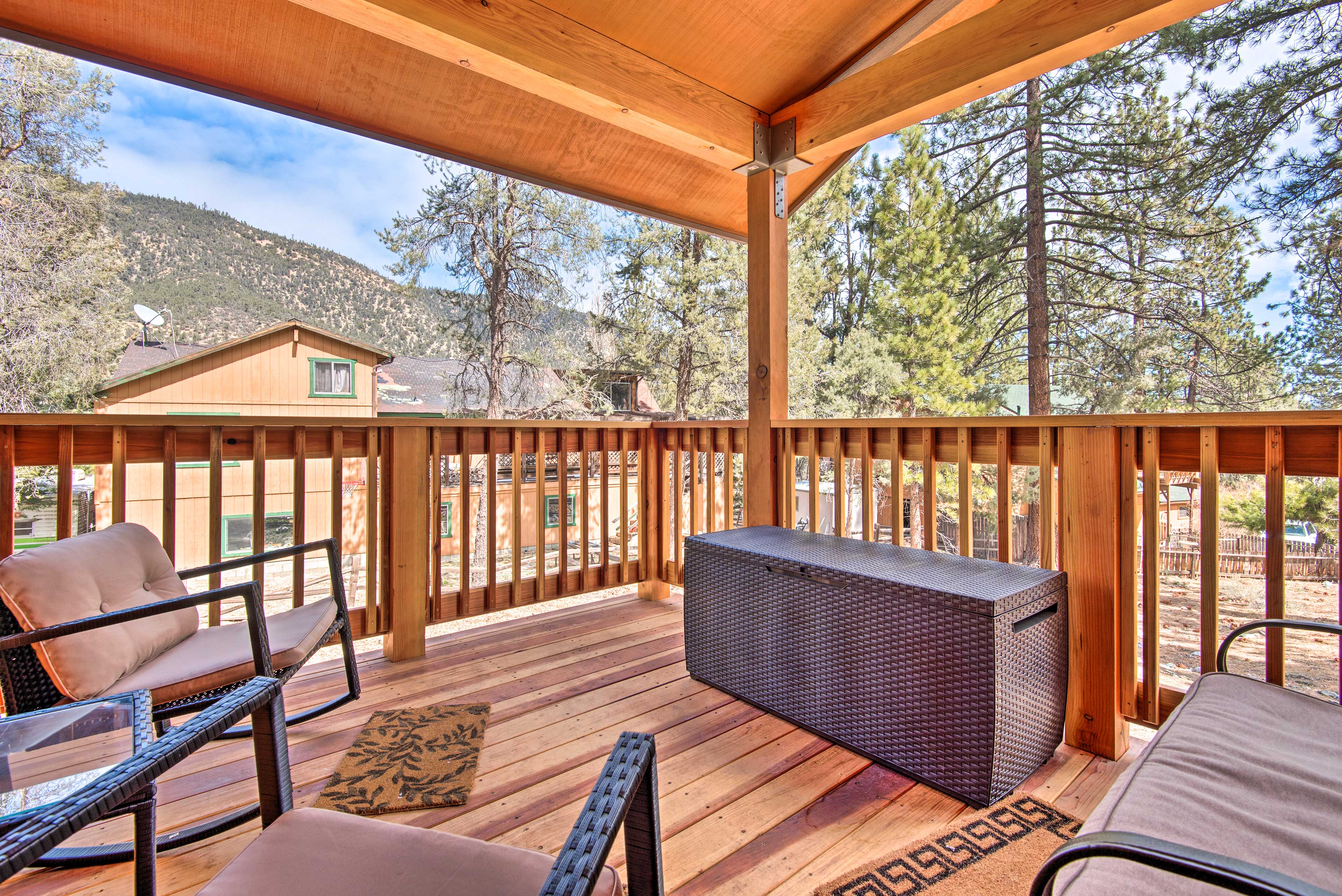 Property Image 2 - Pine Mountain Club Villa w/ Sauna, Deck + Views!