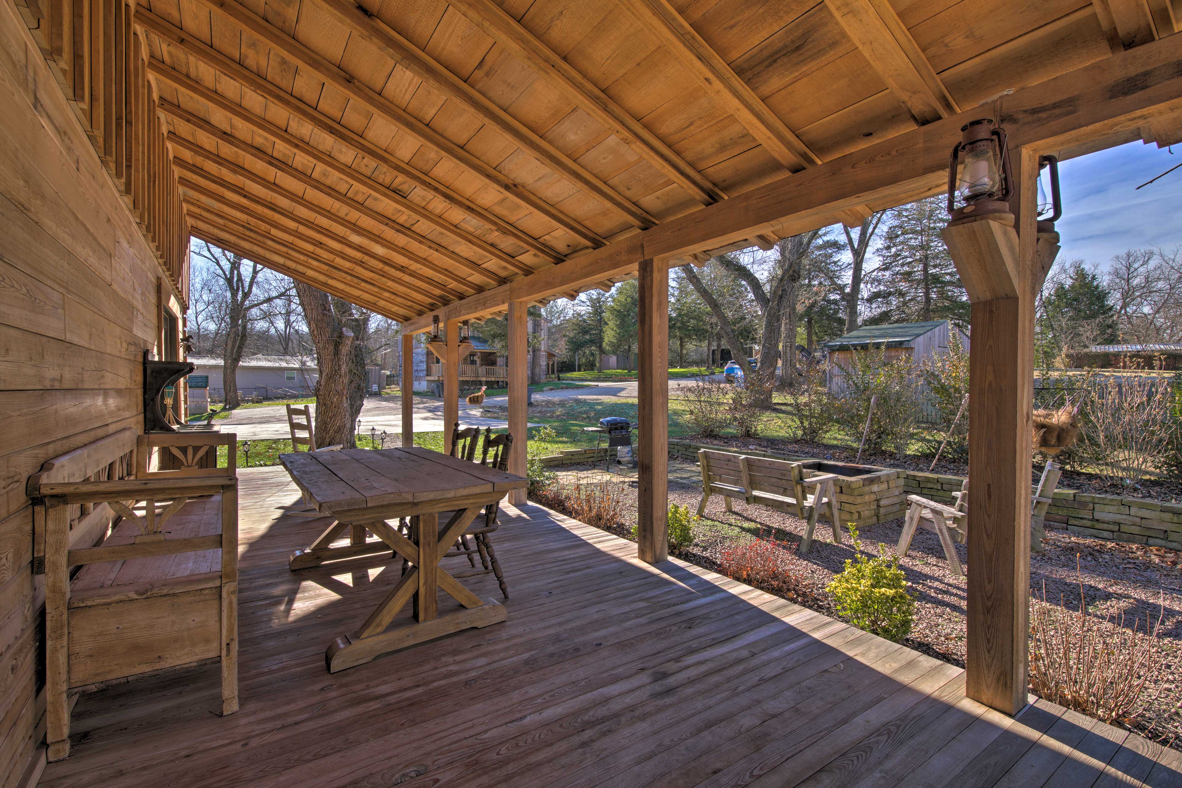 Property Image 2 - Quiet Hollister Cabin: Walk to Lake Taneycomo