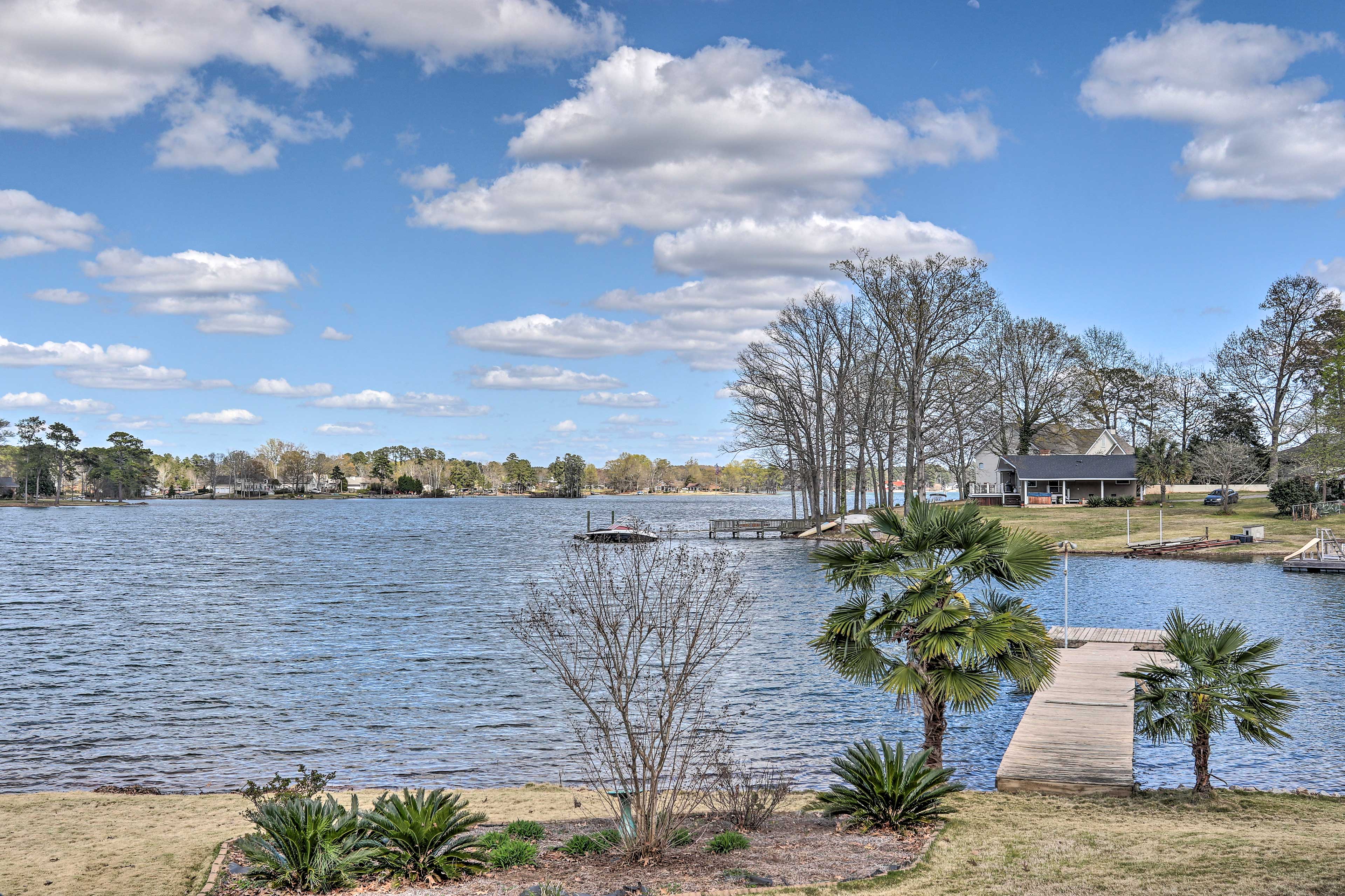 Property Image 2 - Quiet Lakefront Retreat w/ Boat Ramp & 2 Docks