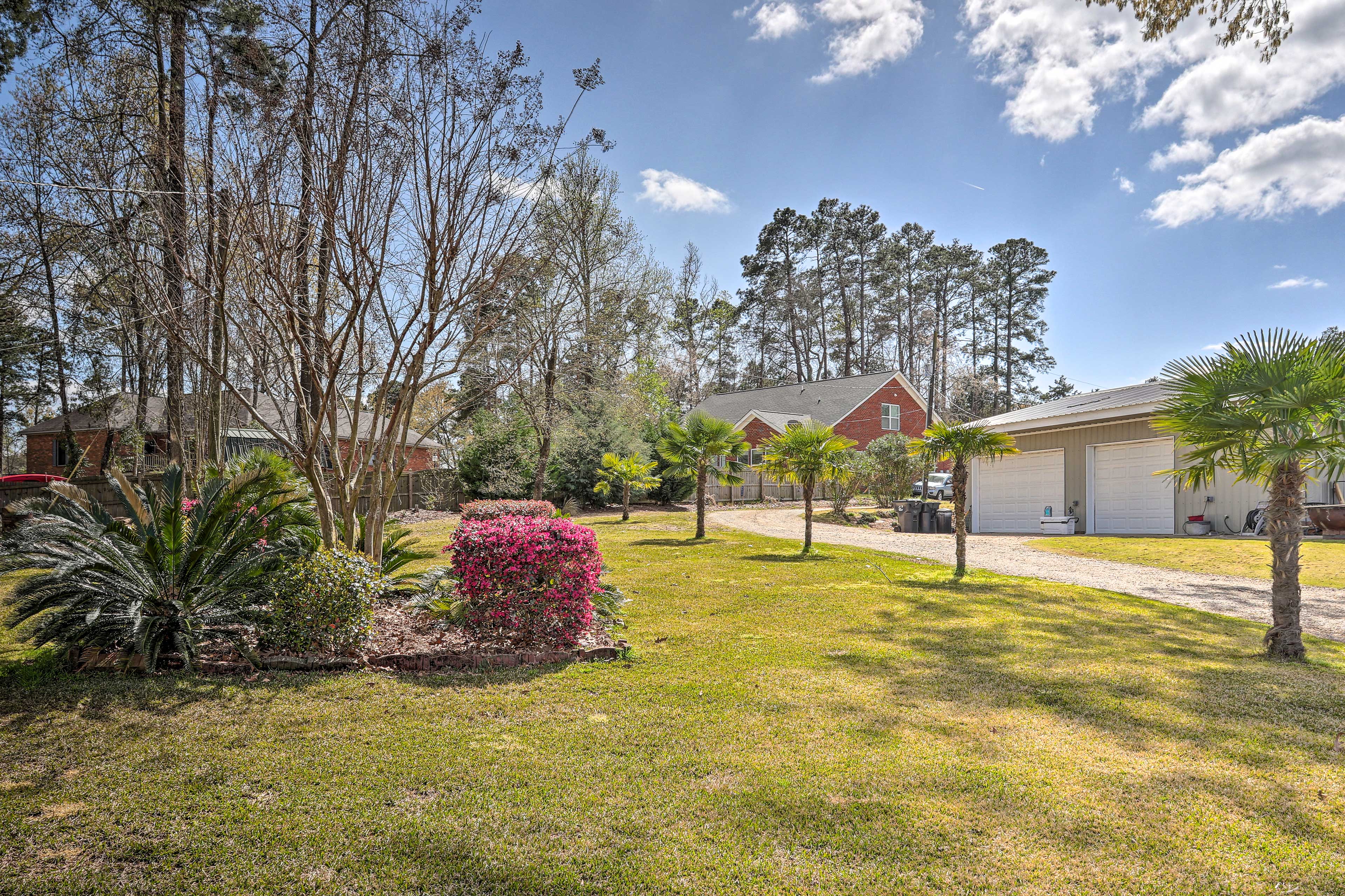 Property Image 1 - Quiet Lakefront Retreat w/ Boat Ramp & 2 Docks