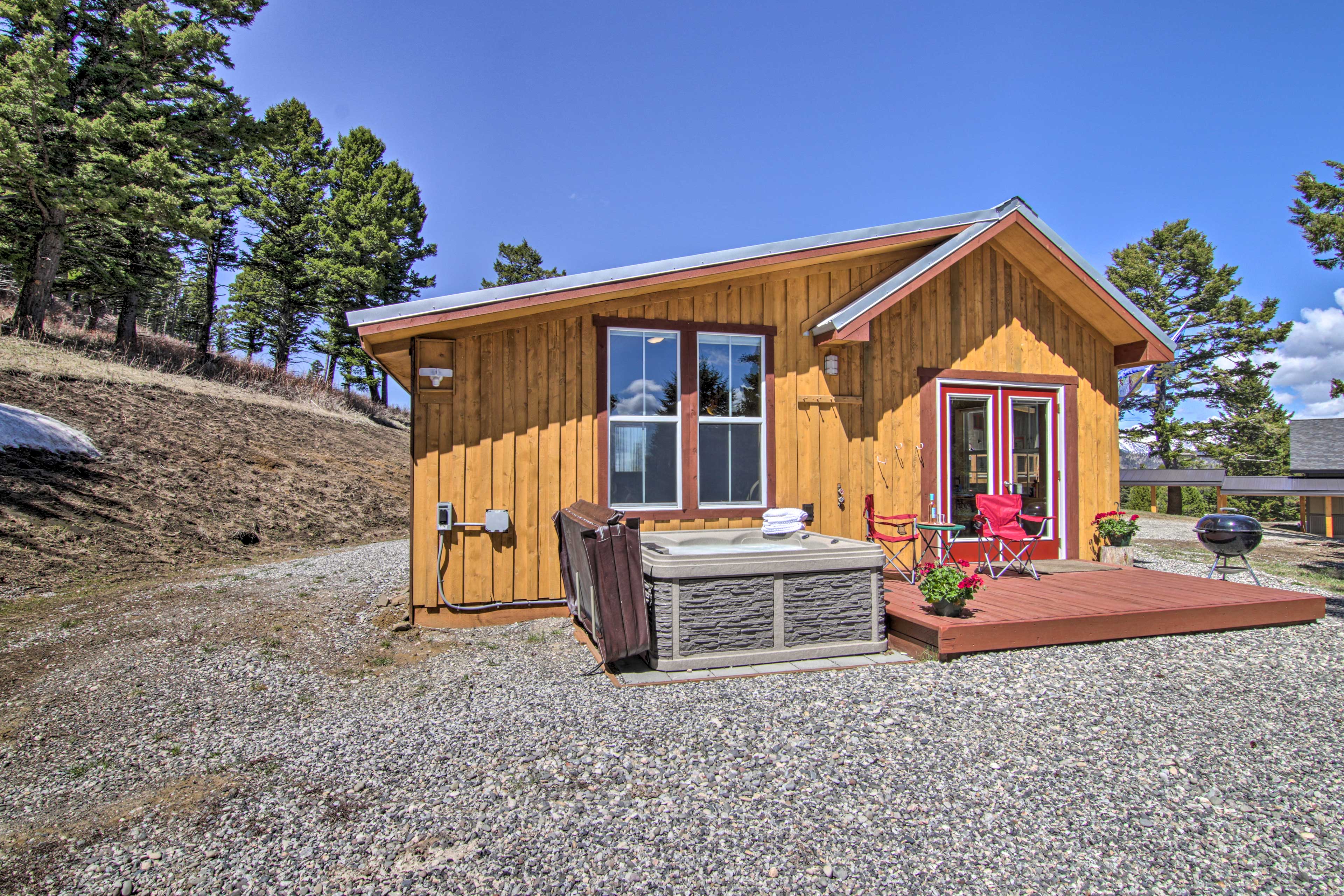 Property Image 1 - Remote Mtn Retreat w/ Hot Tub: Outside Bozeman!